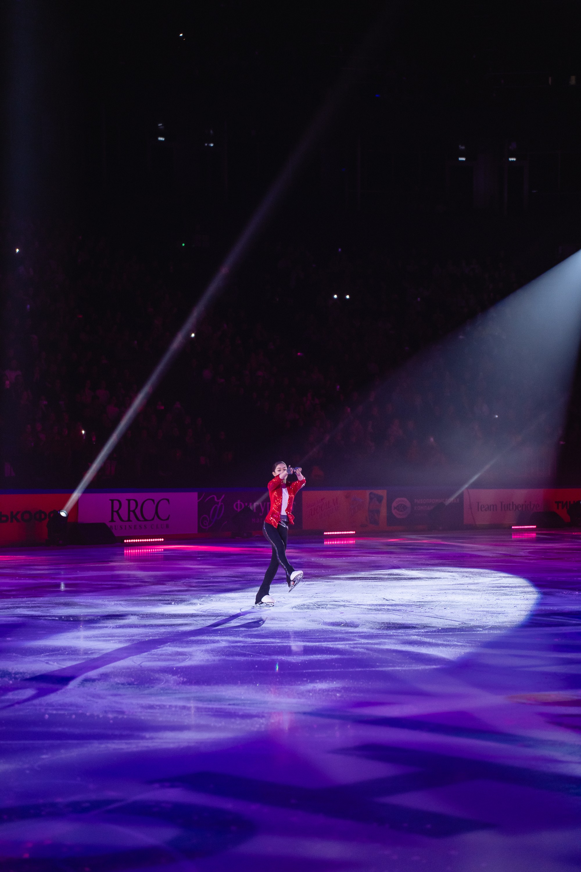 Шоу «Чемпионы на льду» в Новосибирске. Воробьева Ксения — Спортивный и танцевальный фотограф Новосибирск