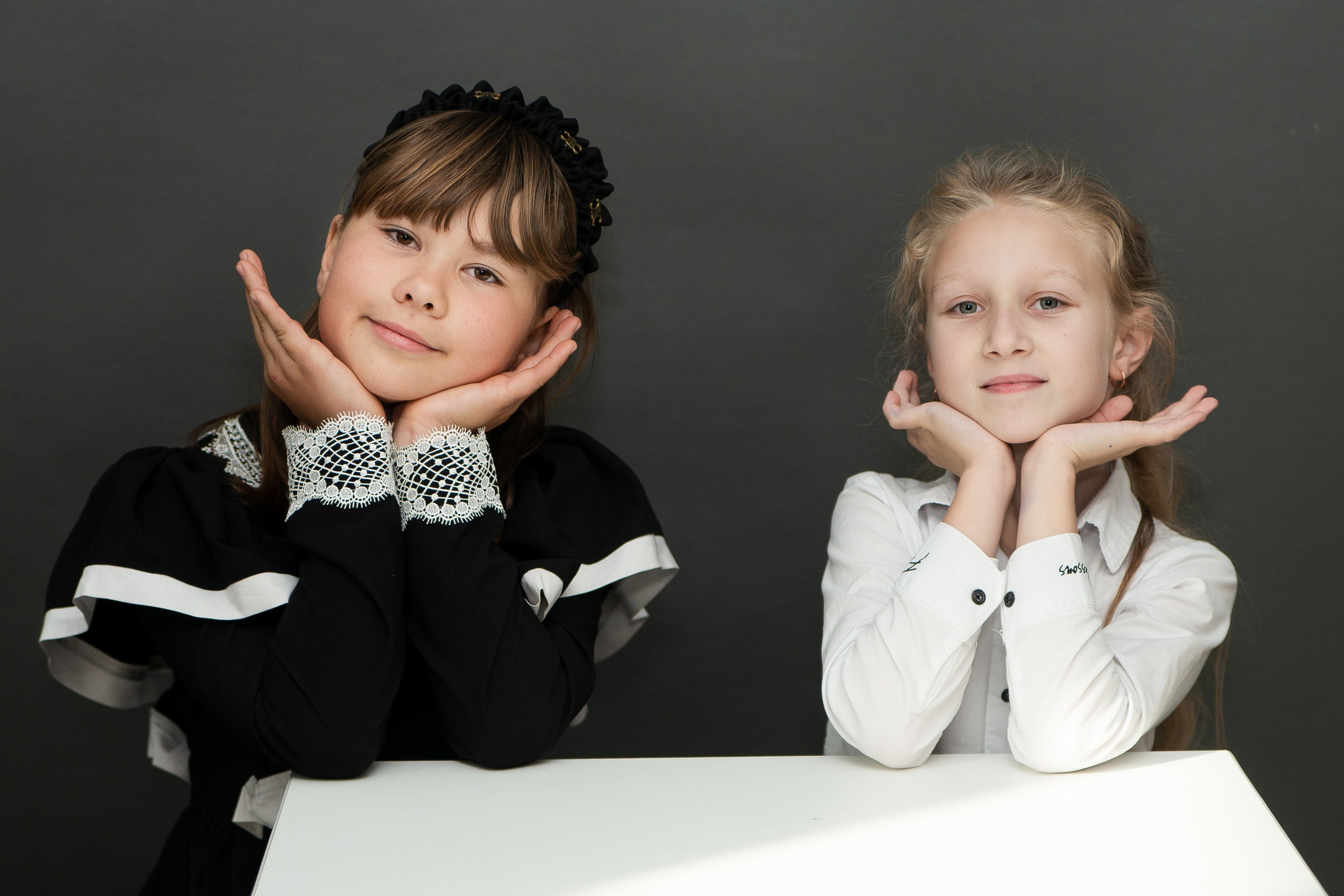 Фотосессия в студии для выпускных альбомов (начальная школа). Выпускные Альбомы и Фотосессии п. Кавалерово