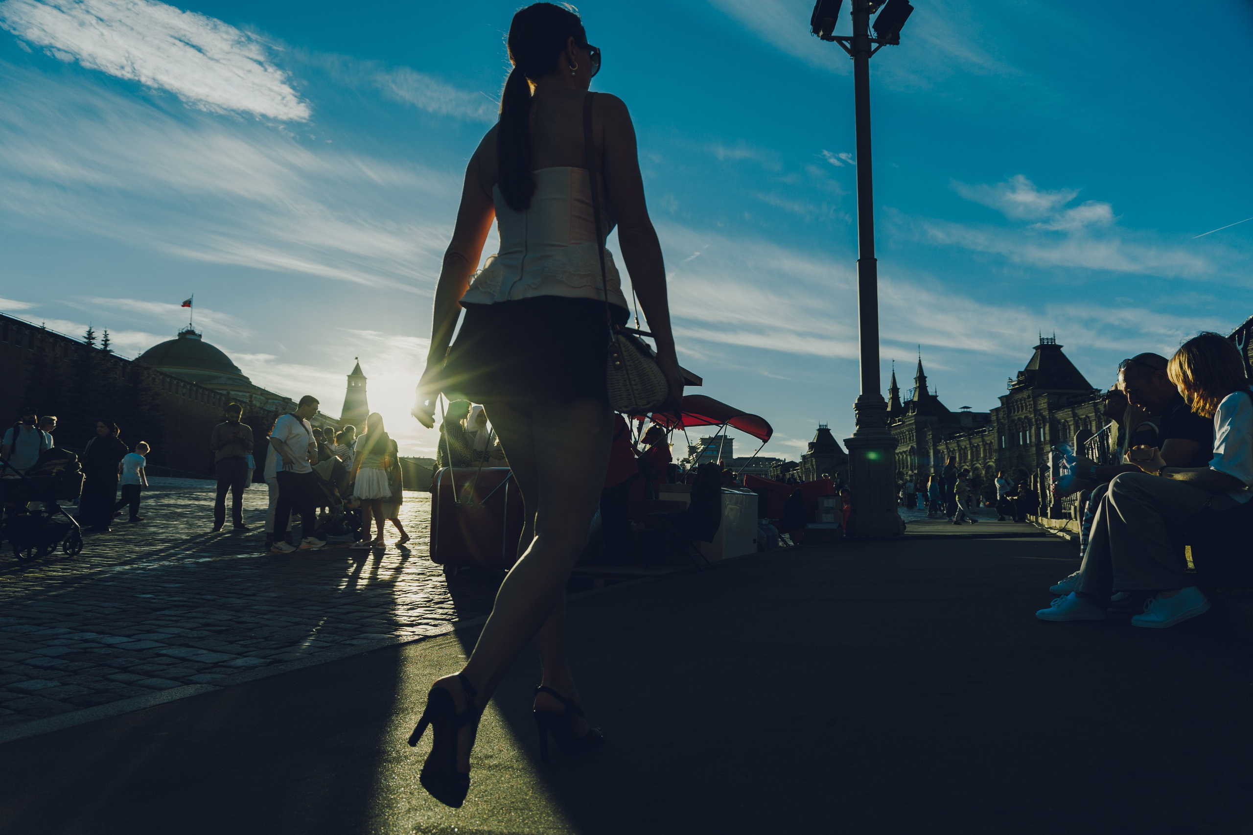 STREETSAGA — уличный фотограф в Москве. Стрит, портреты, путешествия и студийная съёмка