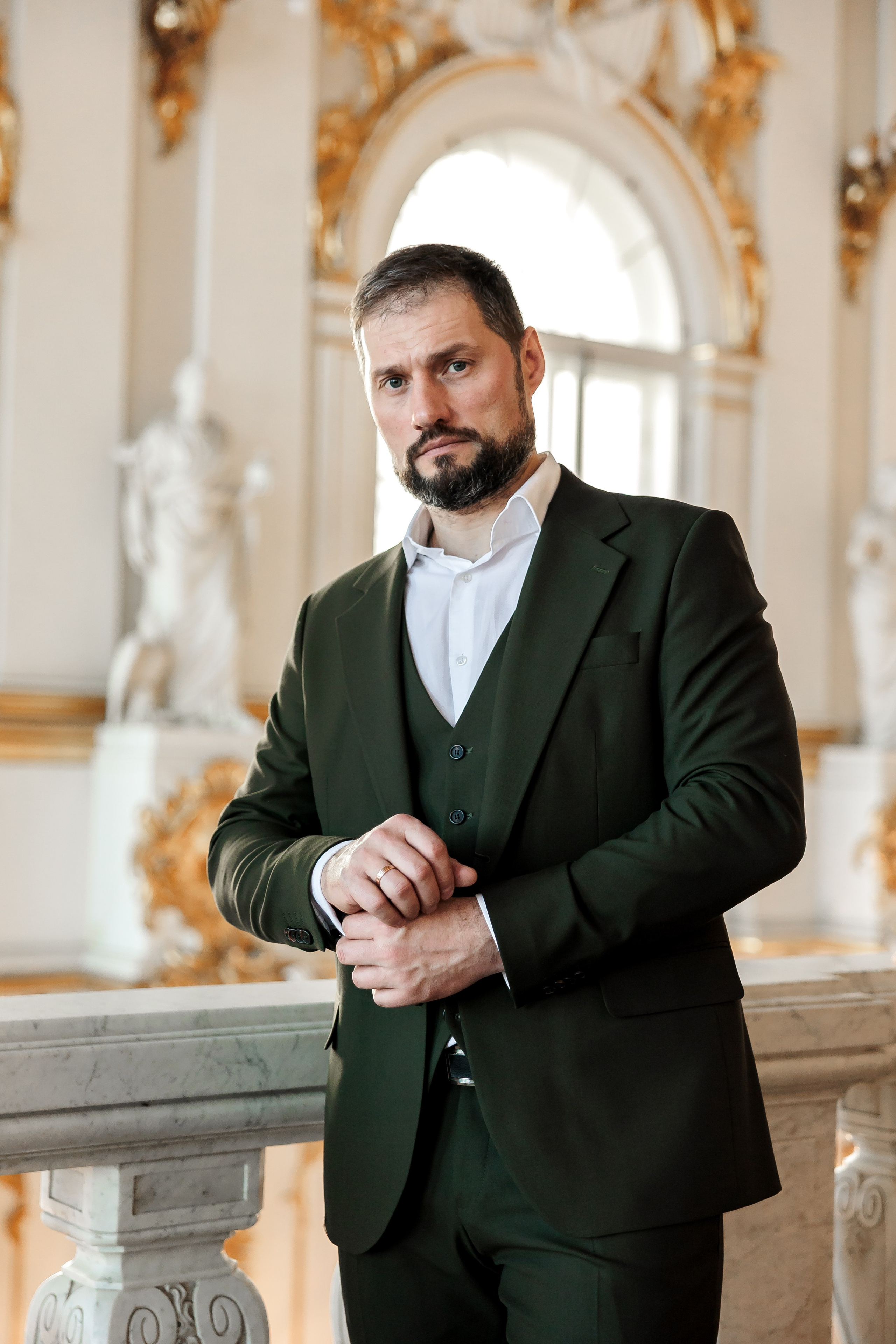 Свадебная фотосессия в Эрмитаже — заказать в Спб