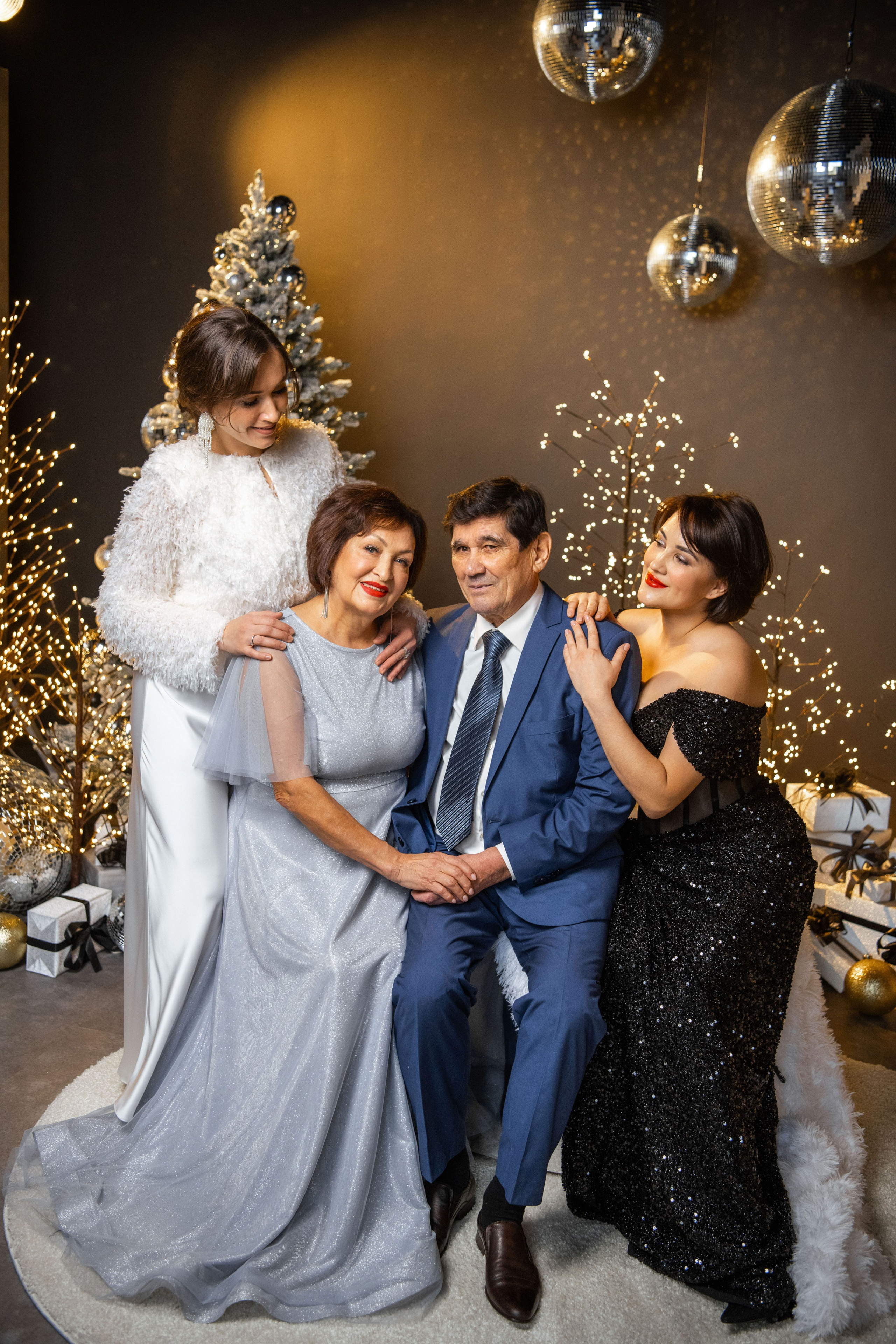 Новогоднее портфолио 2025. Свадебный и семейный фотограф в Уфе | Винс Константин | Фотопроекты