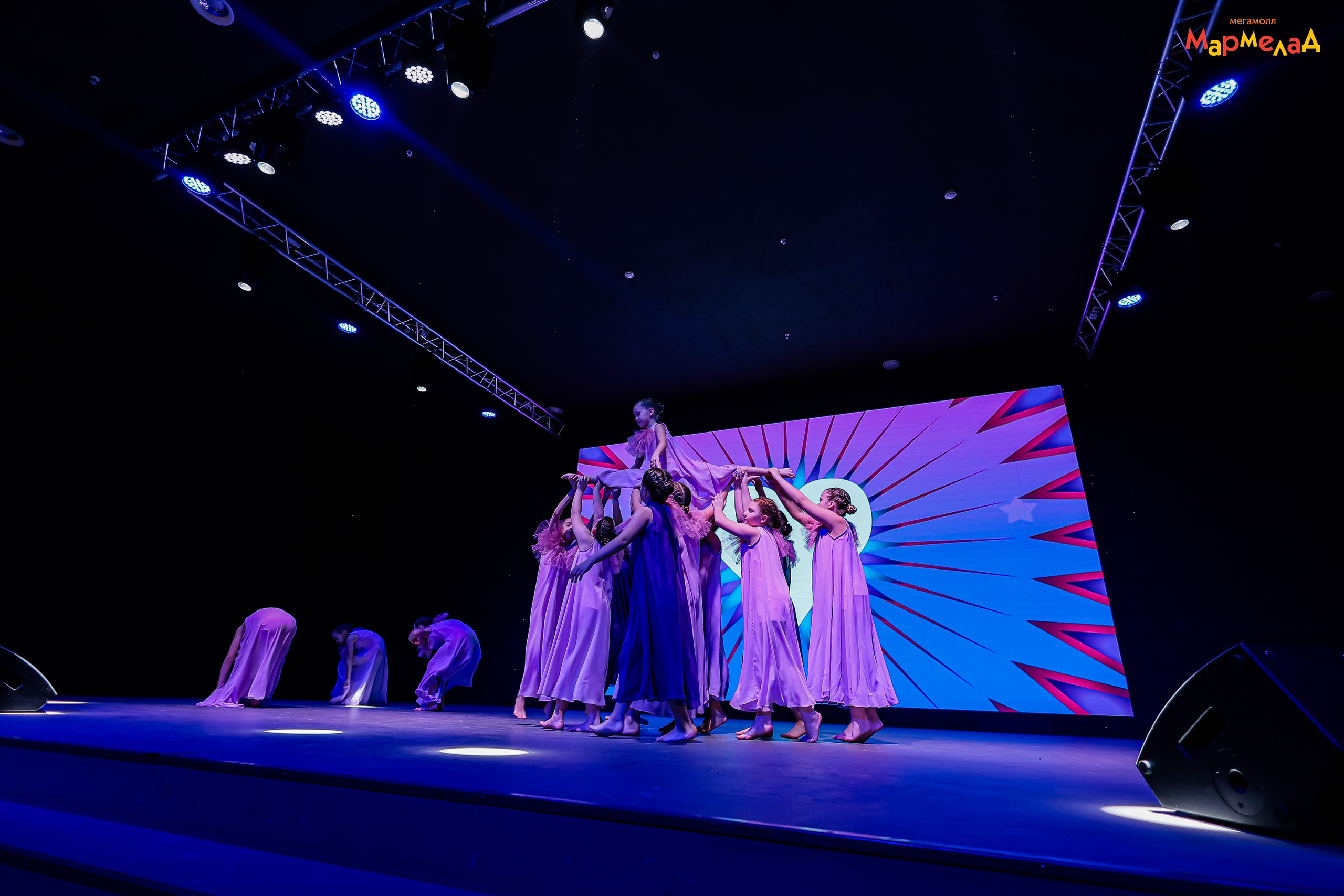 14.02 Любовь без границ в Мегамолл Мармелад. Команда специалистов в мире фотографии и видео. Детский фотограф, семейный фотограф