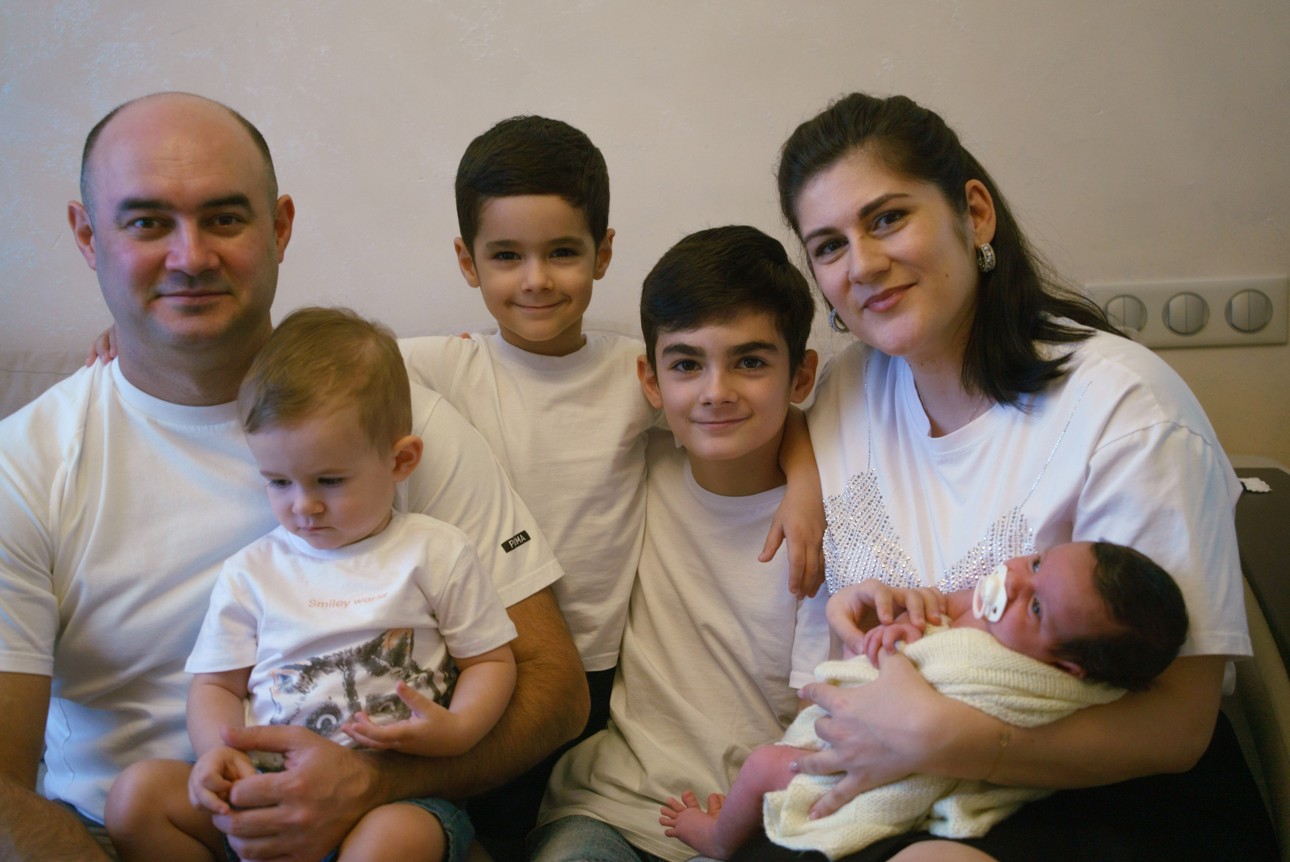 Съемка семьи Амины с четырьмя детьми. Видеограф Осинина Татьяна — видеосъемка в Москве