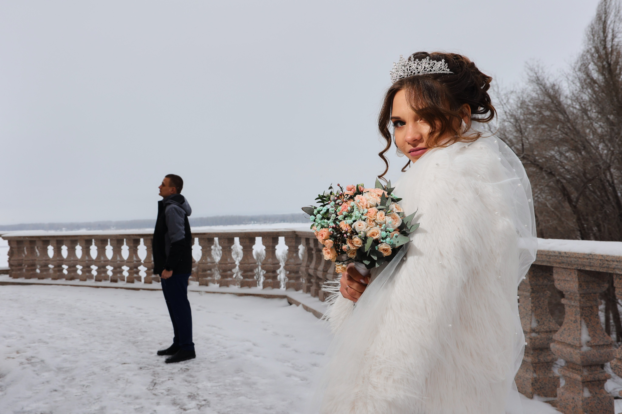 Профессиональные Свадебные фотографии в Самаре. Креативные свадебные фотографии в Самаре. Не как у всех свадебные фотографии в Самаре. Фотограф Олег Слеб в Самаре