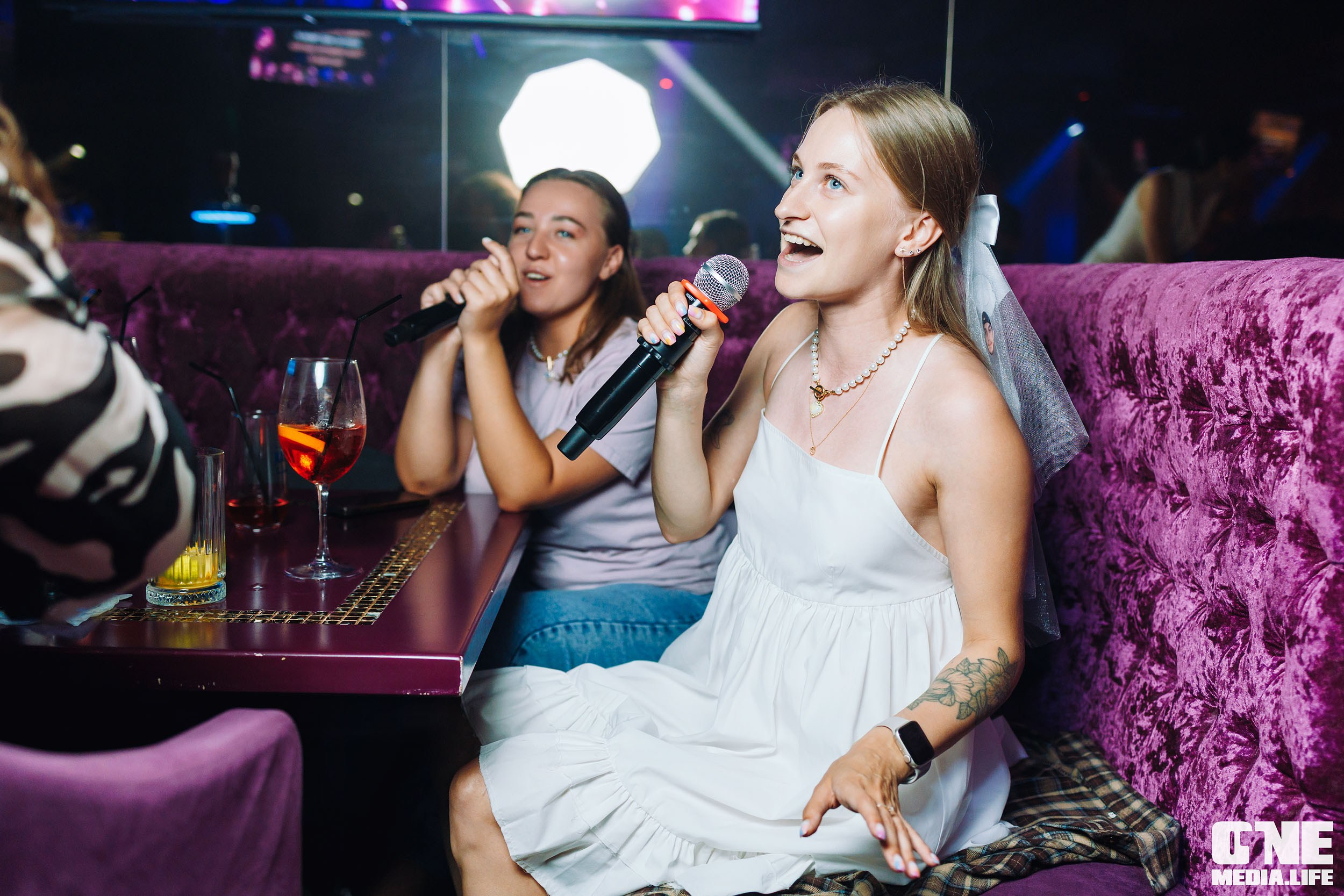 Фоторепортаж из караоке-клуба Эйфория. One Media Life: фоторепортажи, фотоотчеты с мероприятий и заведений