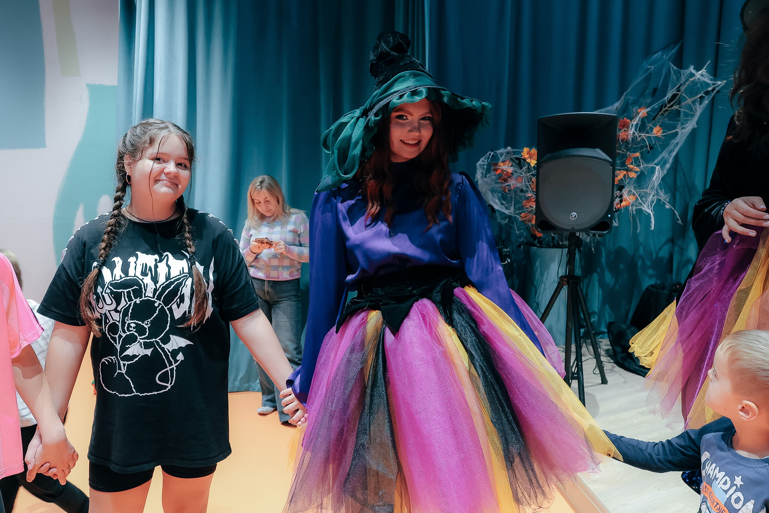 02.11 Halloween в Zhooki Park. Команда специалистов в мире фотографии и видео. Детский фотограф, семейный фотограф