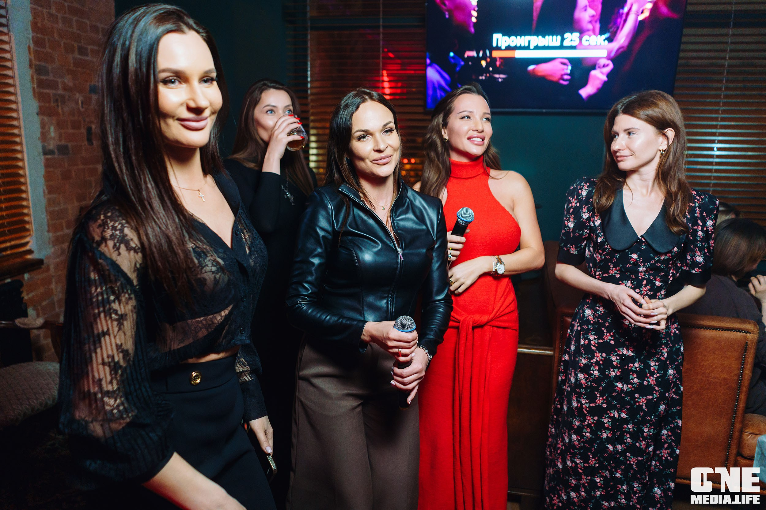 Фоторепортаж из караоке-клуба Белгравия. One Media Life: фоторепортажи, фотоотчеты с мероприятий и заведений