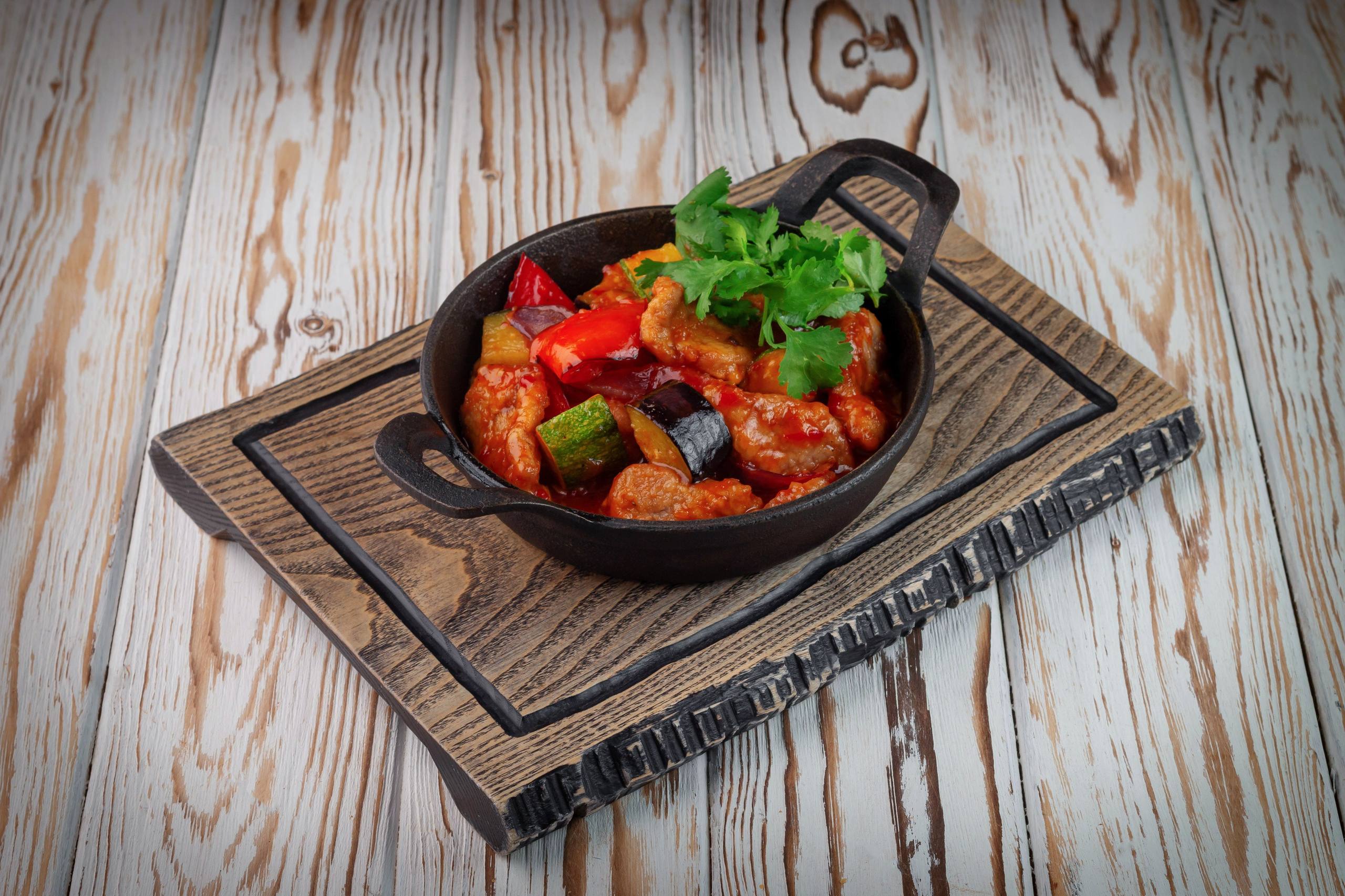 Съемка меню «Тут Харчо». Фуд фотограф Саратов | Фото еды для меню, сайта и доставки