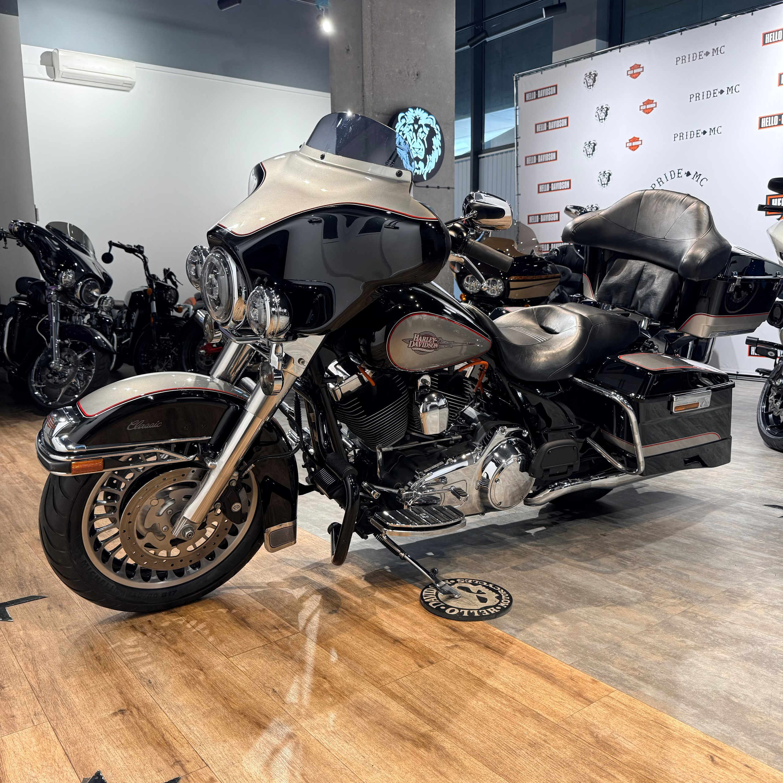 2008 Electra Glide Black Pearl ABS (VIN *5HD*8999). Hello Davidson, Москва. Только хорошие мотоциклы…