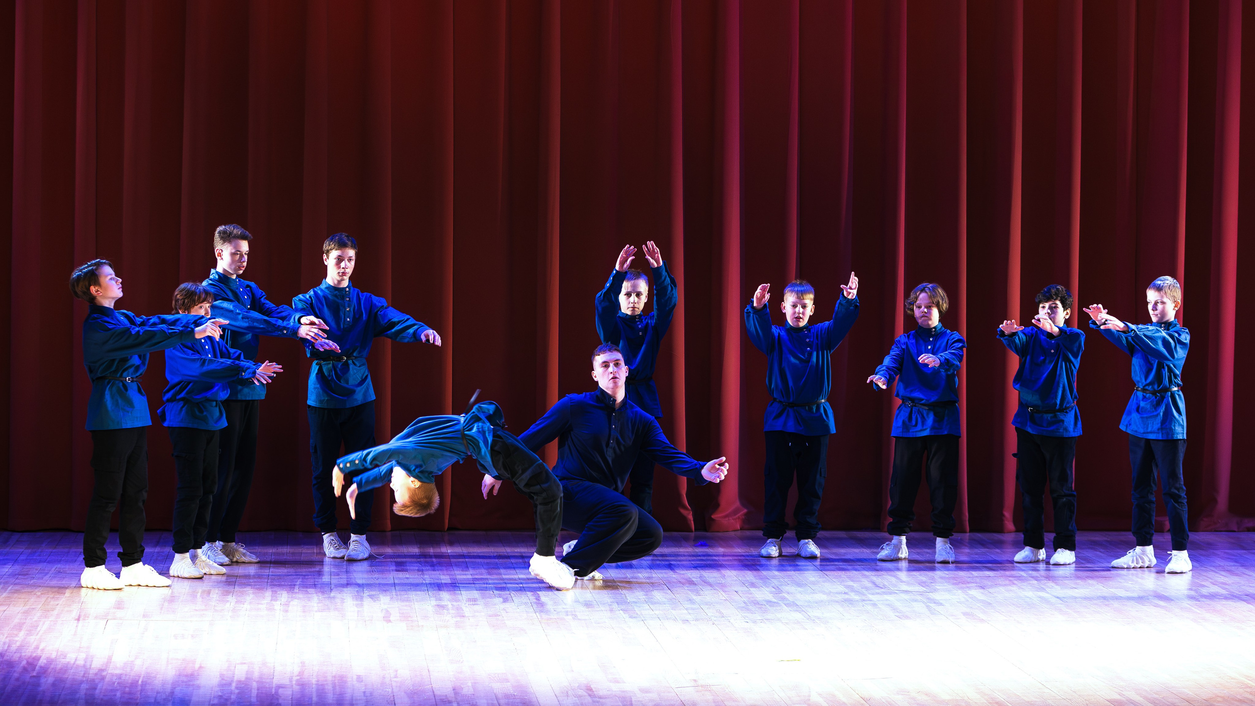 Всероссийский конкурс-фестиваль хореографического искусства «Кубок Легенды 2025». Выпускные альбомы и школьный фотограф в Подольске, Троицке, Щербинке, Москве и Московской области