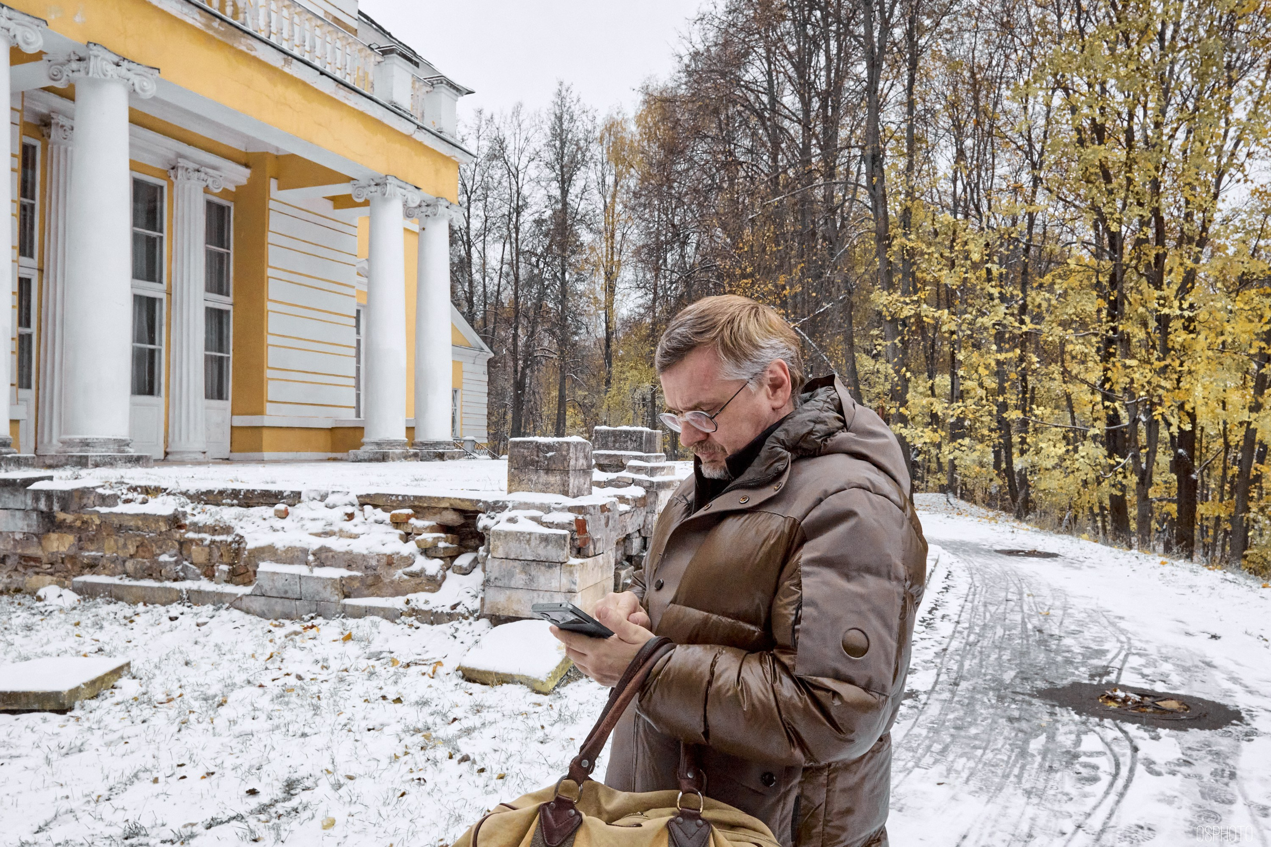 «Иду лесом». Кофе лофт в Братцево. Фотографъ Сергѣевъ. Поймать мгновеніе