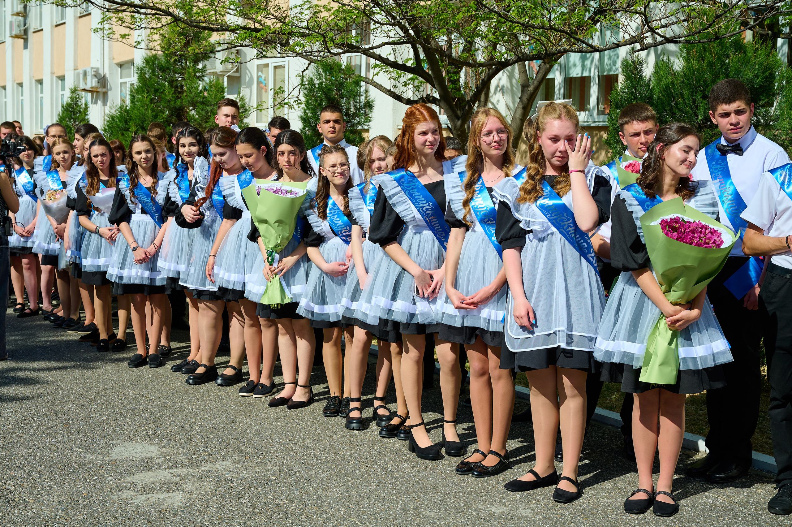 Последний звонок 2025. Жизнь курорта Кабардинка в фотографиях