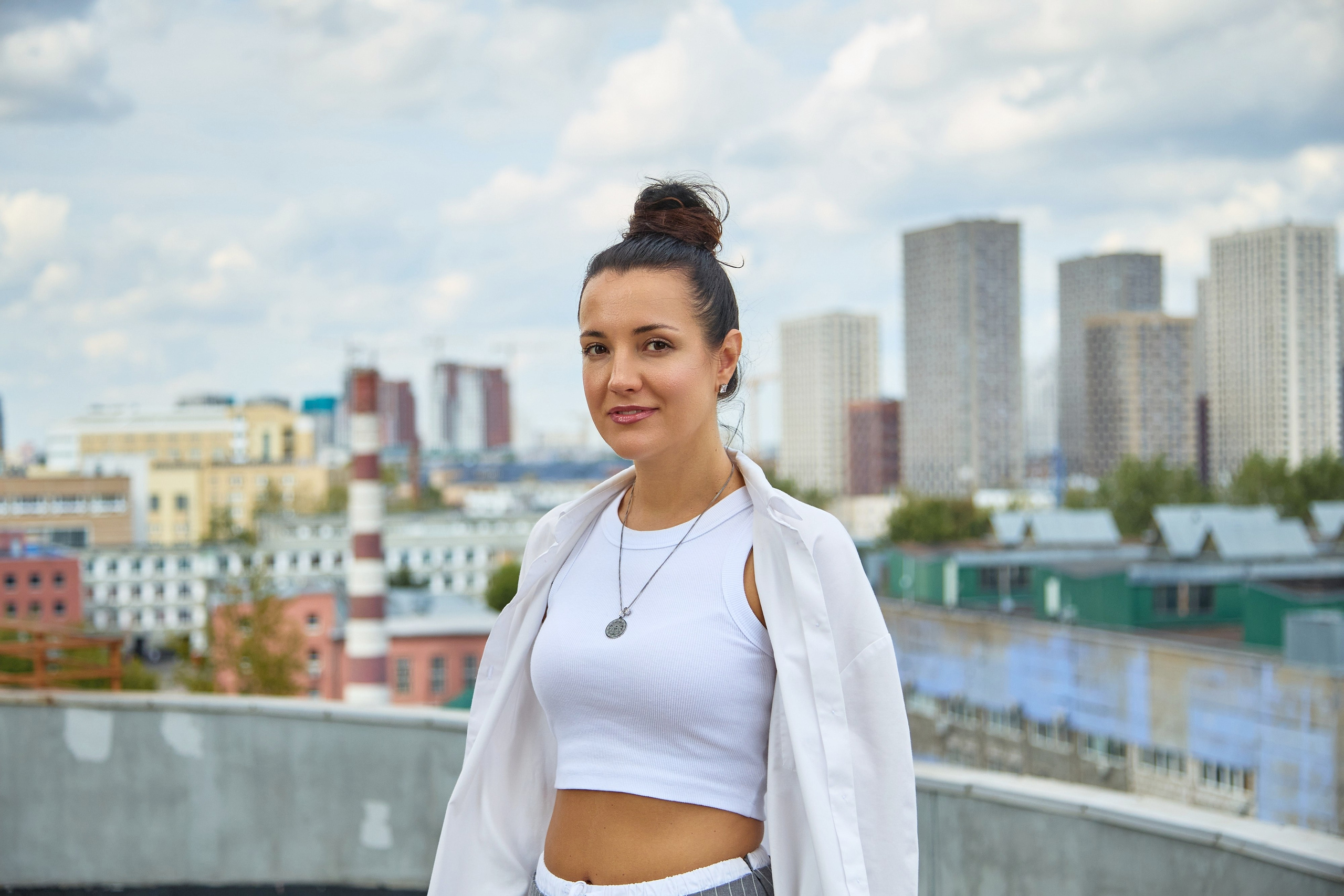 Фотосессия на улице девушки в Москве — DAPhoto