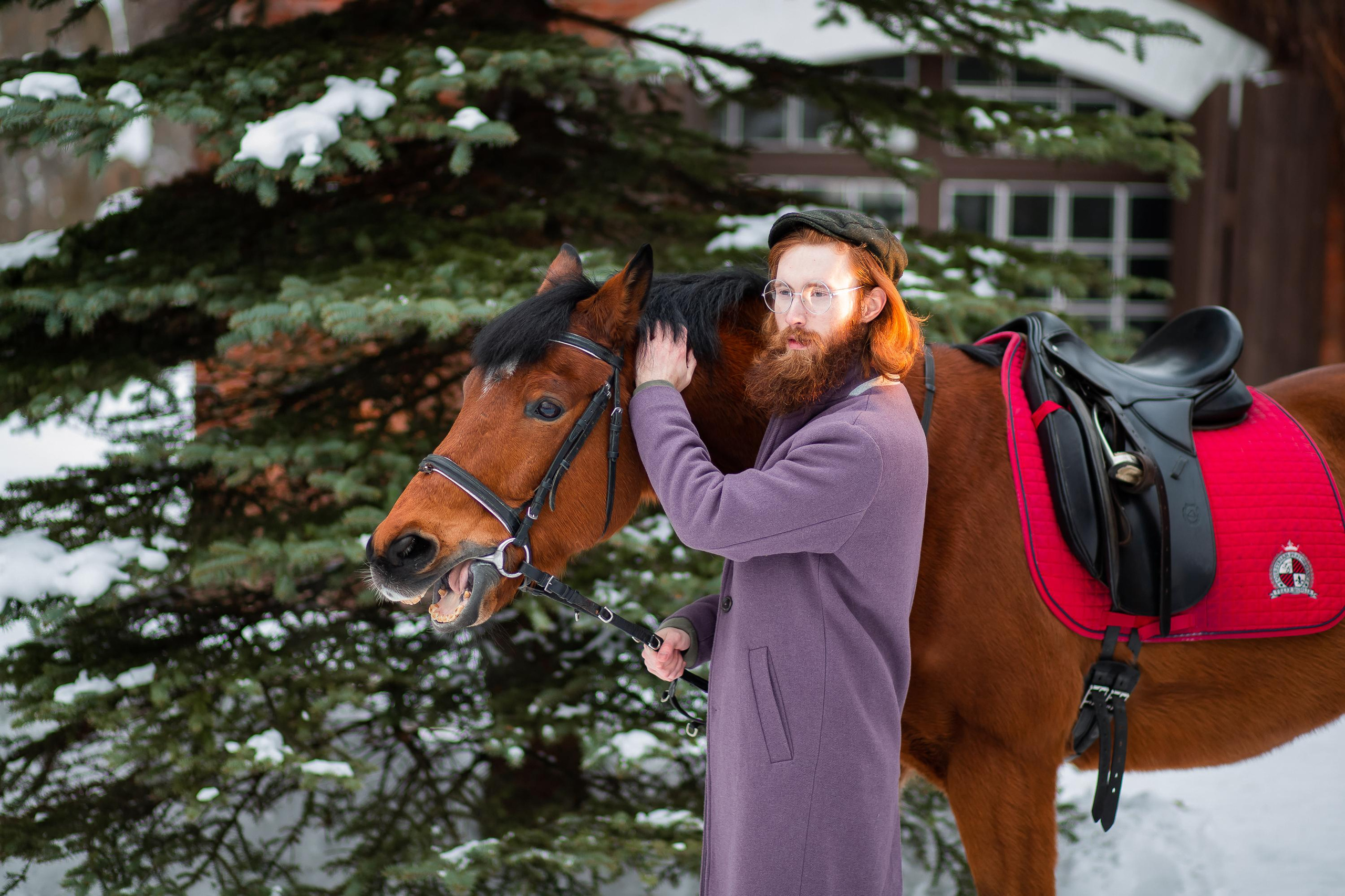 ЗИМНЯЯ ЛАВ СТОРИ НА КОНЮШНЕ. Семейный и свадебный фотограф в Санкт-Петербурге Таша Семёнова