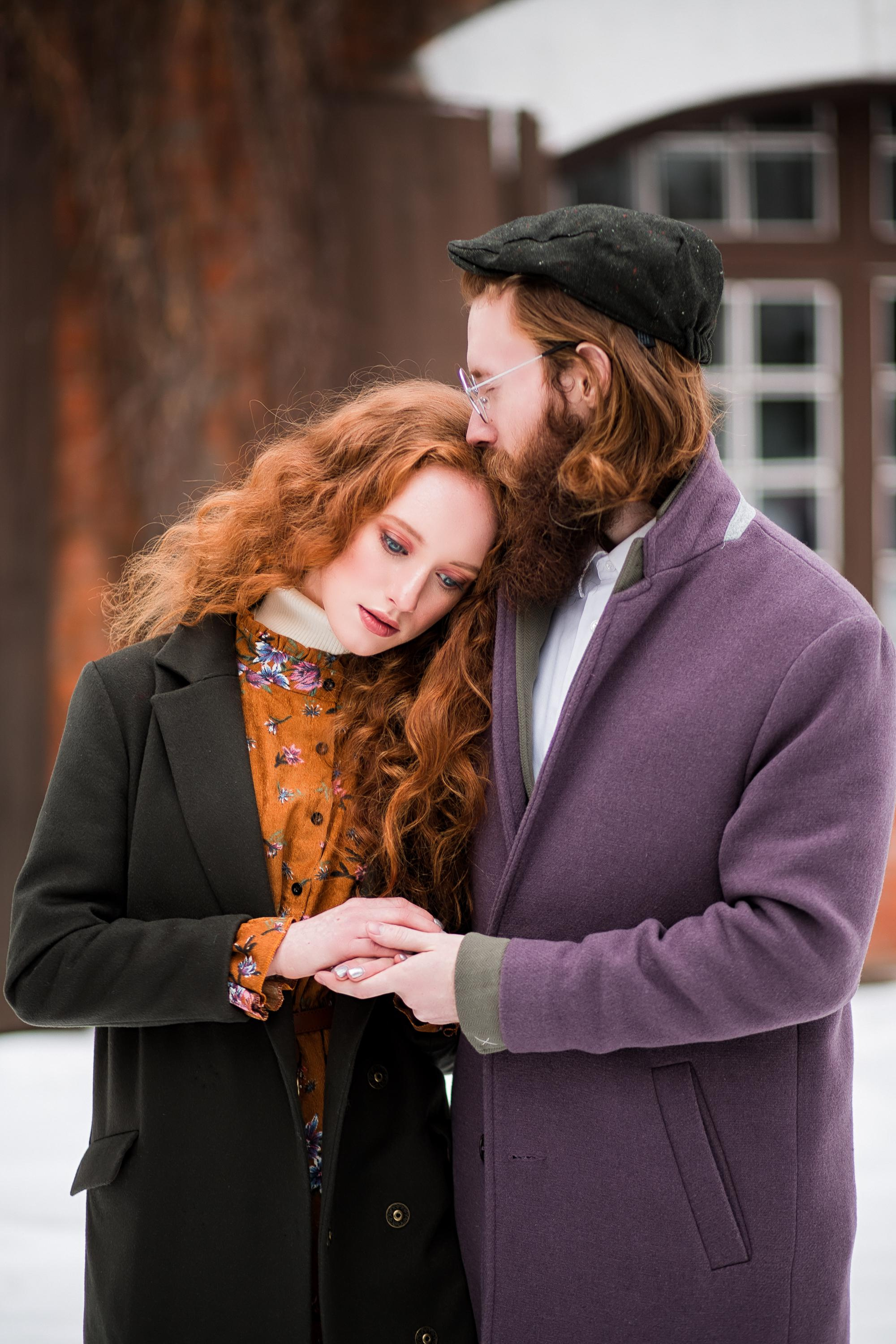 ЗИМНЯЯ ЛАВ СТОРИ НА КОНЮШНЕ. Семейный и свадебный фотограф в Санкт-Петербурге Таша Семёнова
