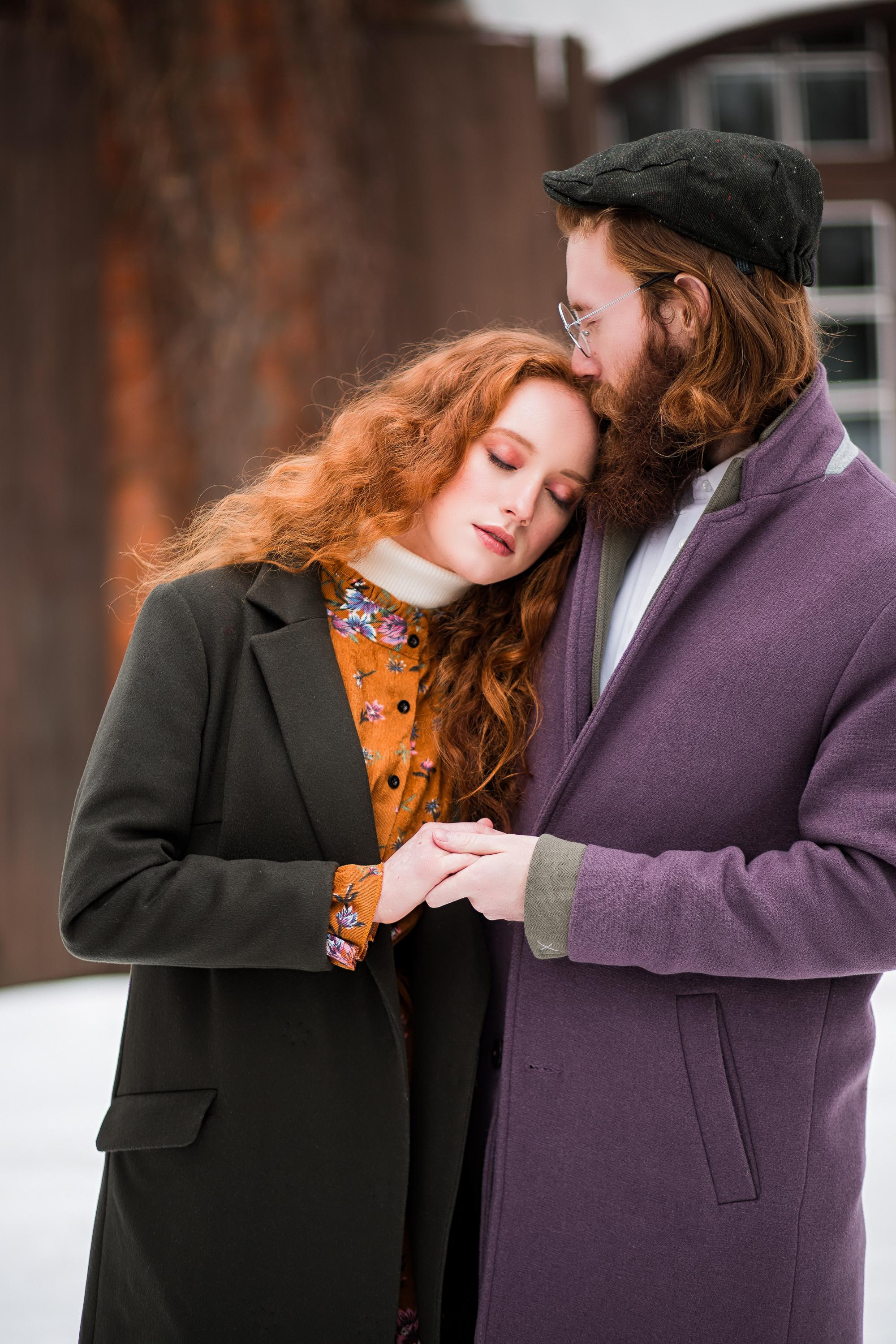 ЗИМНЯЯ ЛАВ СТОРИ НА КОНЮШНЕ. Семейный и свадебный фотограф в Санкт-Петербурге Таша Семёнова