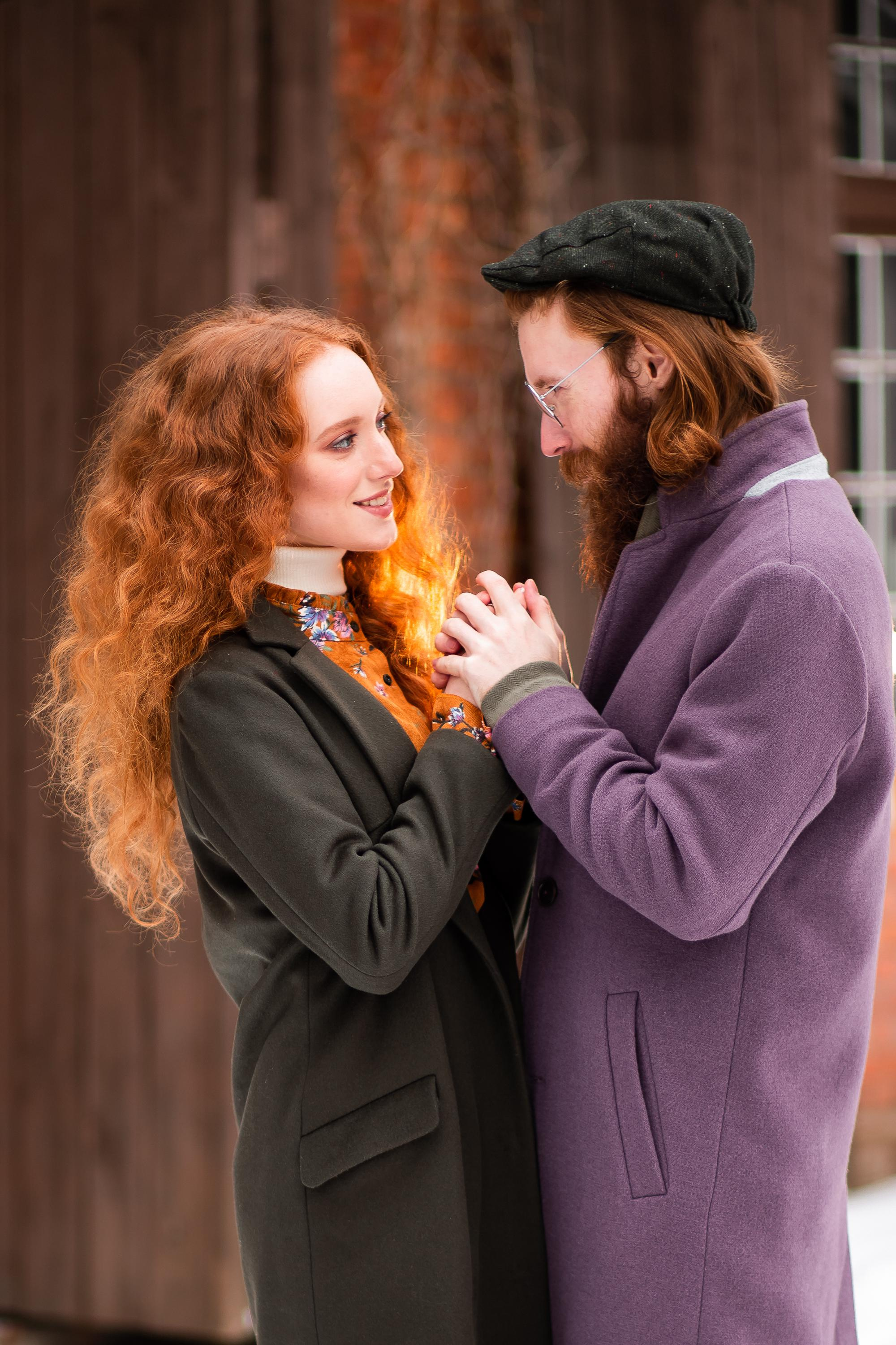 ЗИМНЯЯ ЛАВ СТОРИ НА КОНЮШНЕ. Семейный и свадебный фотограф в Санкт-Петербурге Таша Семёнова