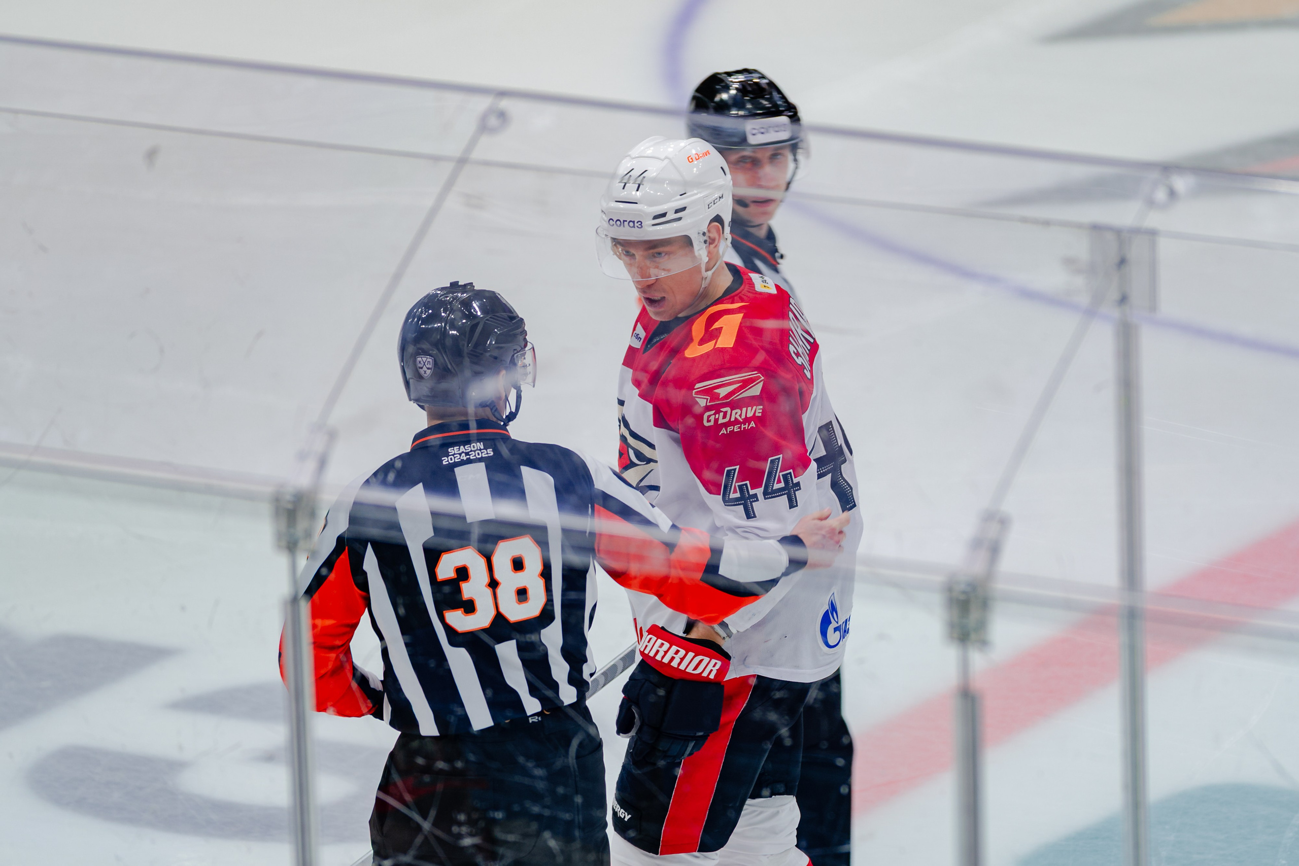 КХЛ КУНЬЛУНЬ РС — АВАНГАРД 22 МАРТА 2025. Репортажный фотограф в Москве Измалков Артем