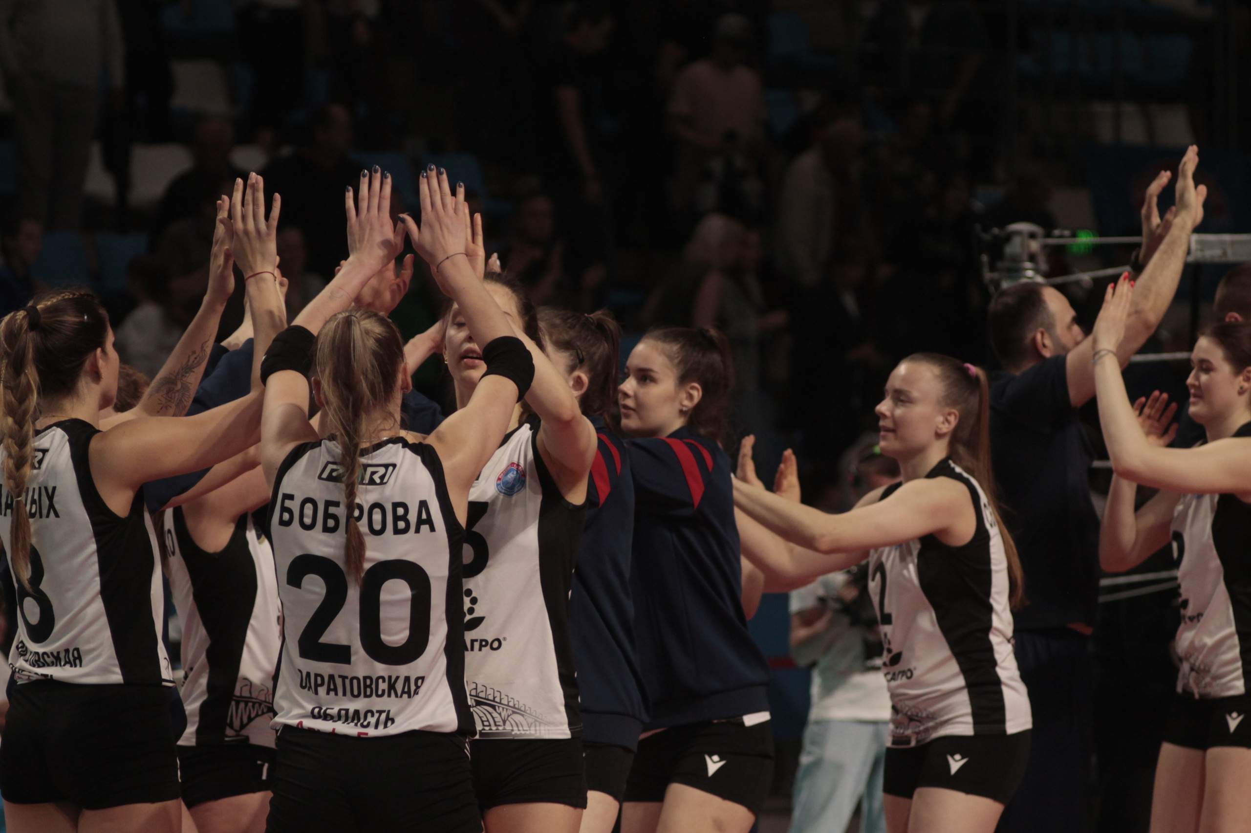 Волейбольная встреча "Протон" (Саратов) и "Динамо-Метар" (Челябинск). Фотокрыжовник. Снимаем, дружим, путешествуем