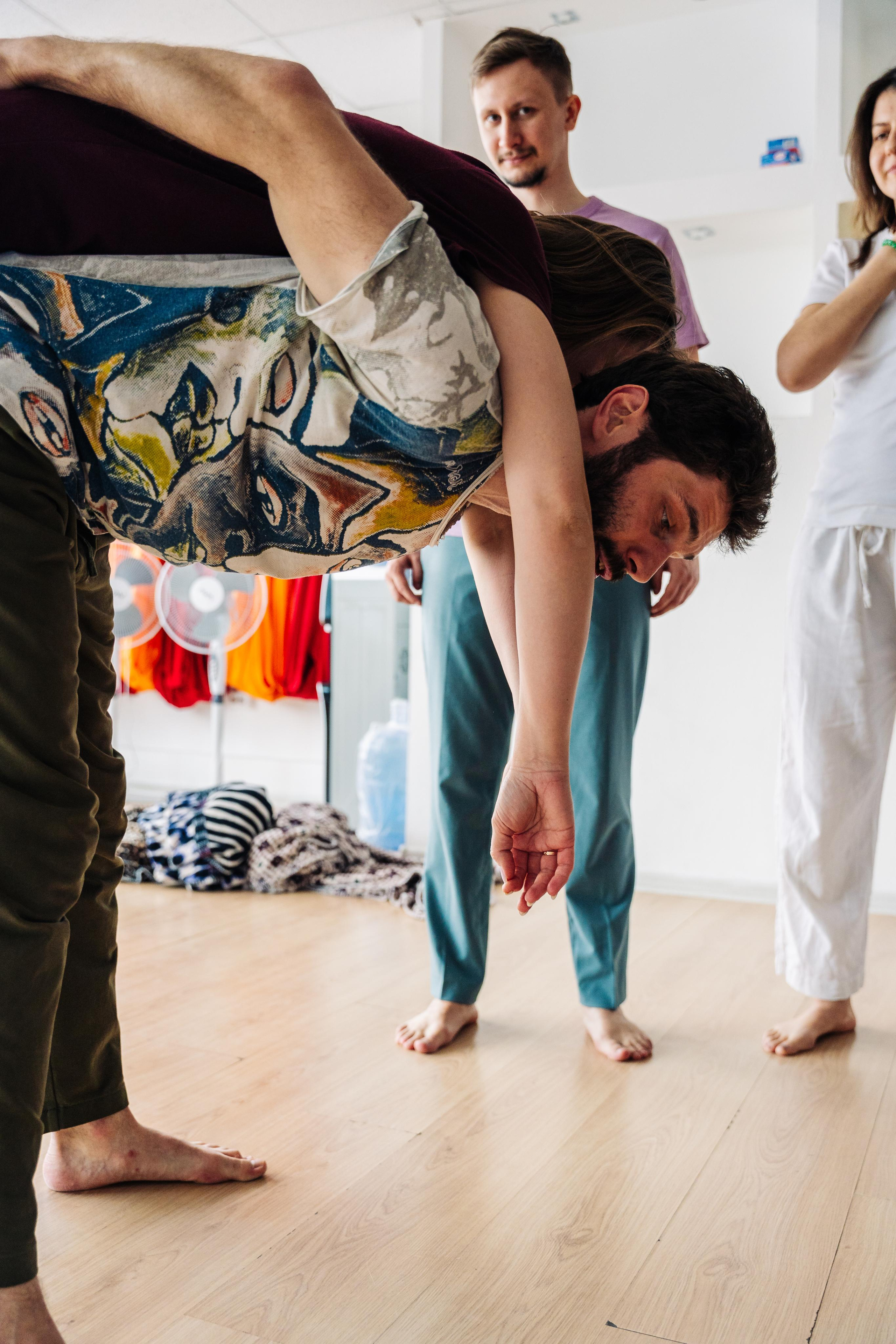 Репортаж с мастер-класса Контактной импровизации. Репортажный фотограф в Астане — Диана Калтаева, портретный фотограф