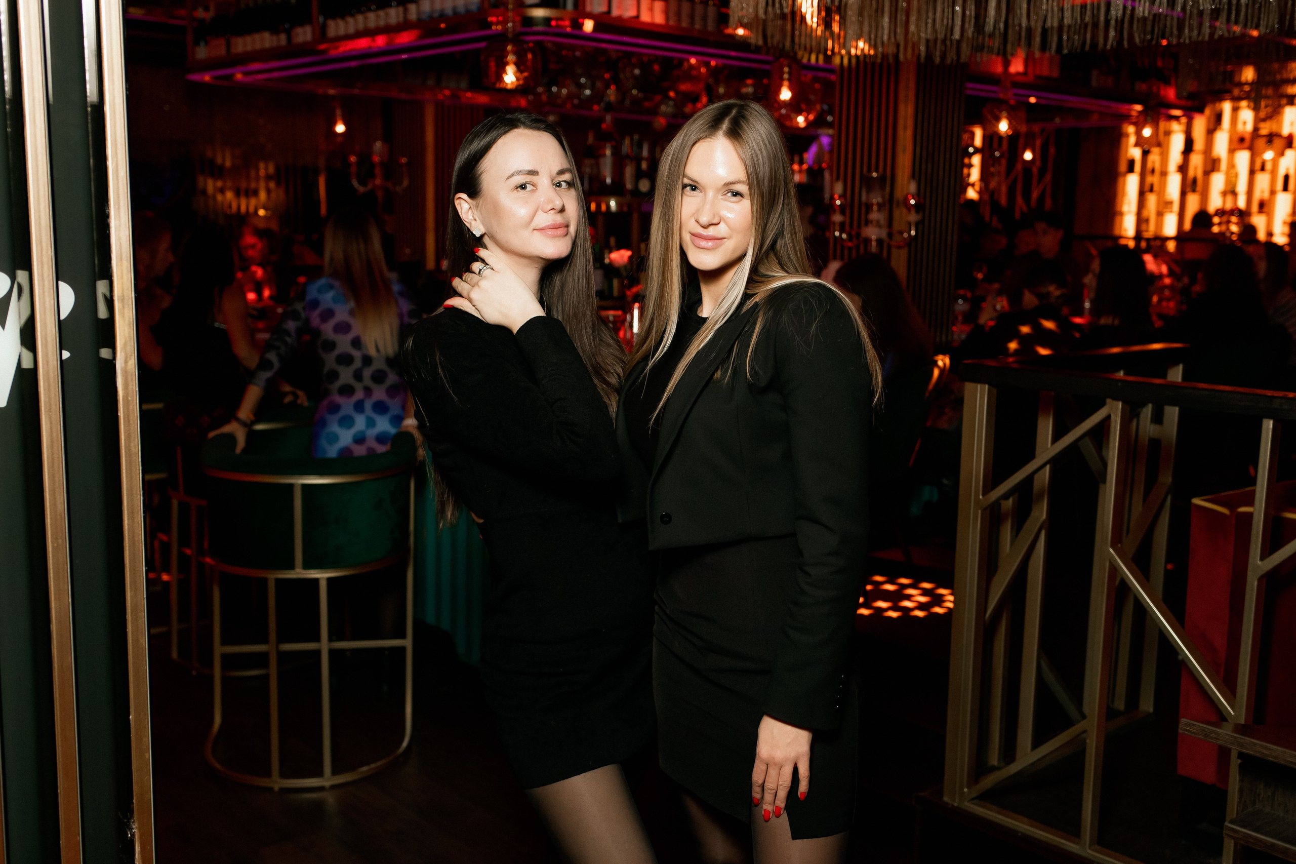 YANA URBAN: сольный концерт в «Анжелика Wineroom». СВОИ. ФОТООТЧЕТЫ-СОБЫТИЯ-МЕСТА