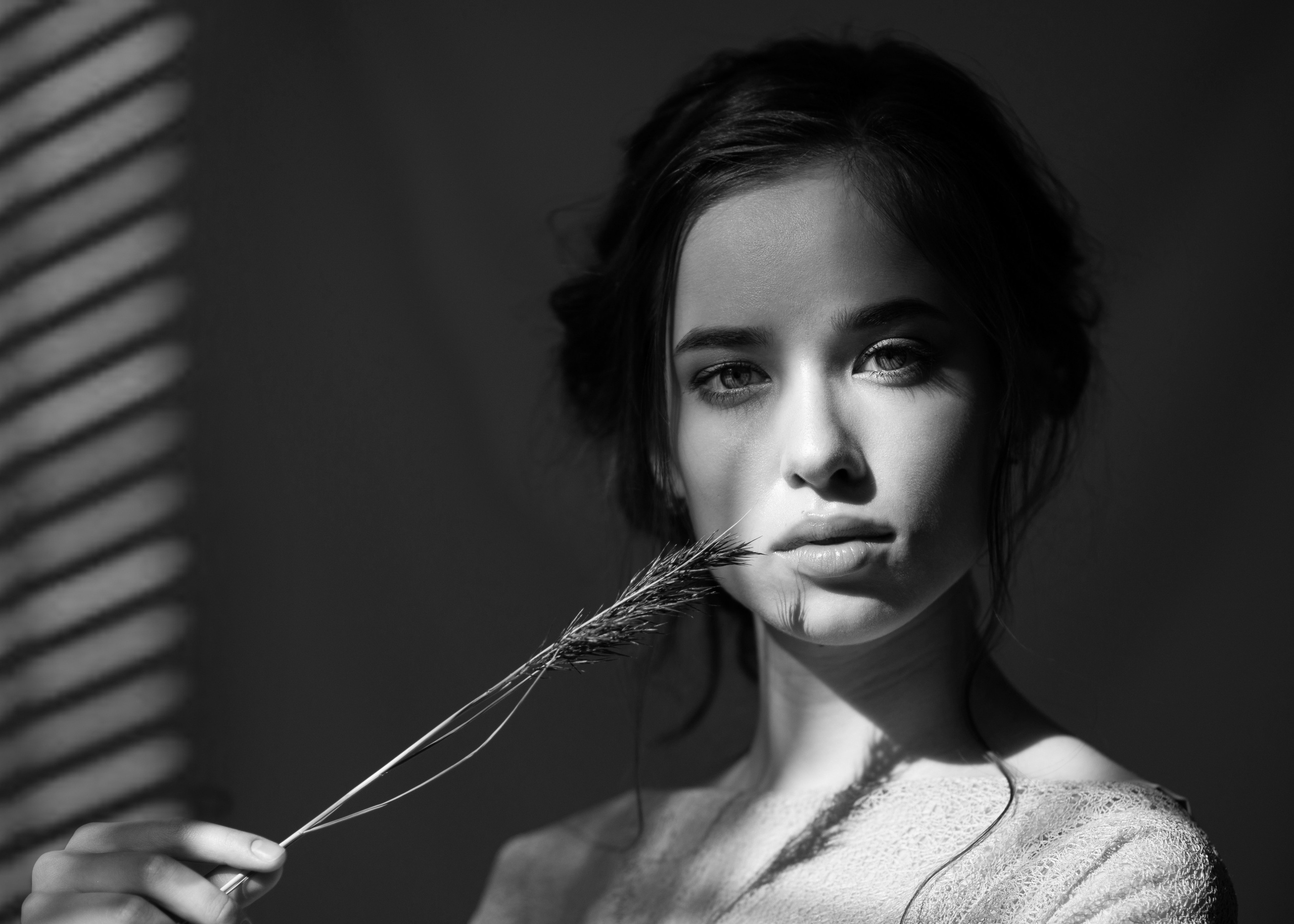 Фотосессия девушки в Самаре с макияжем и одеждой