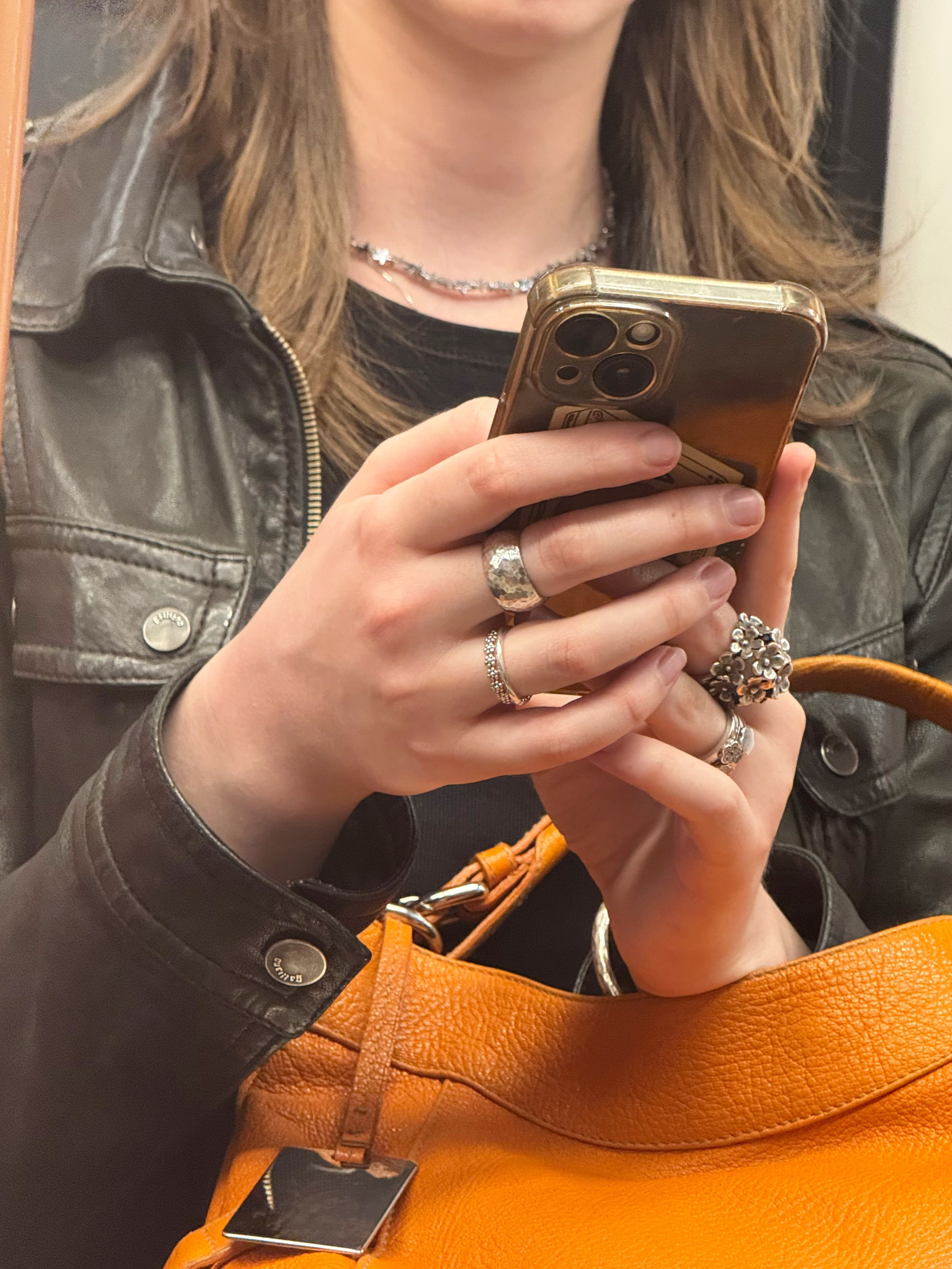 #руки_незнакомцев. Главная