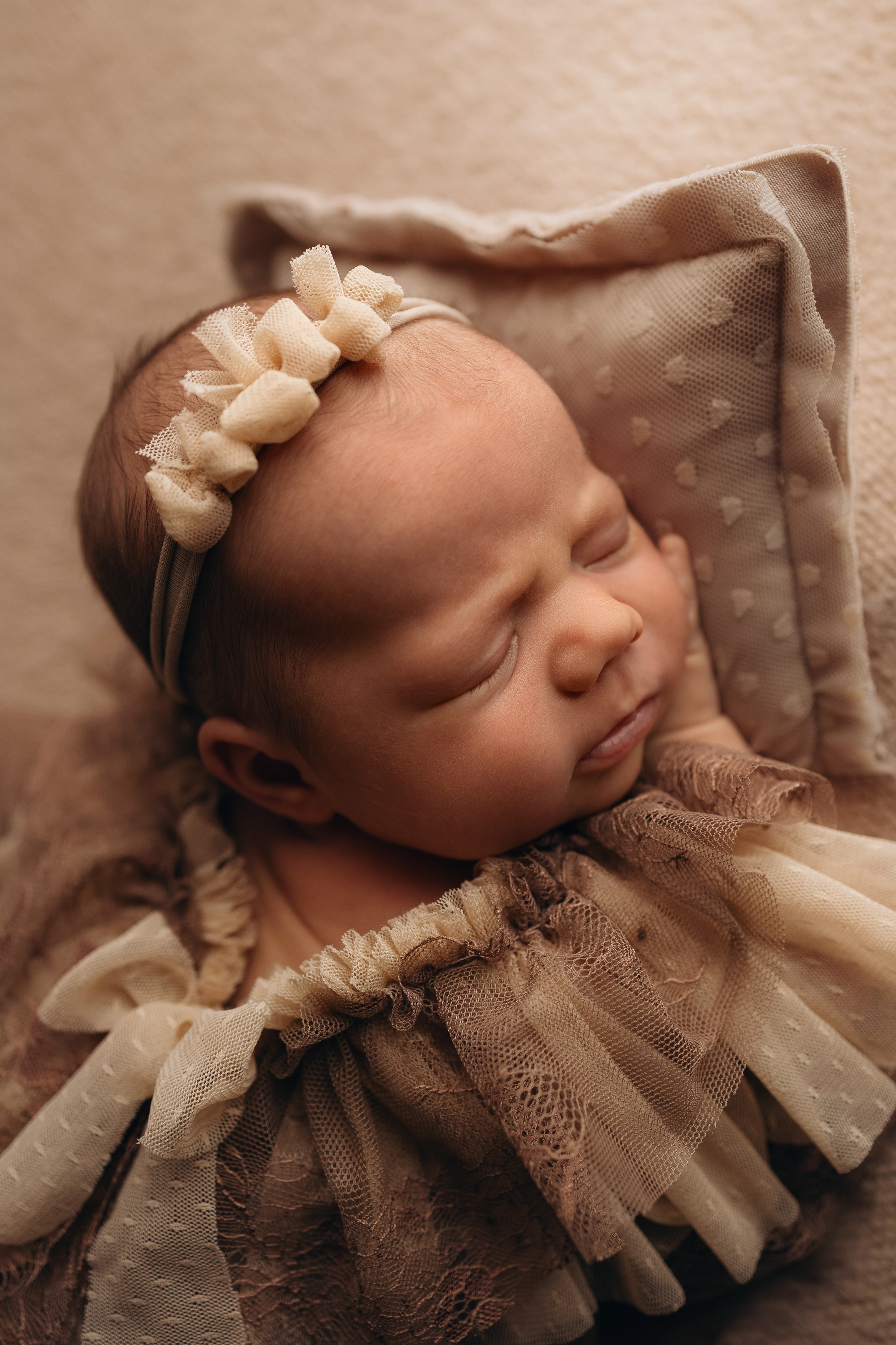 Первая фотосессия для Верочки. Фотограф Елена Зуйкова