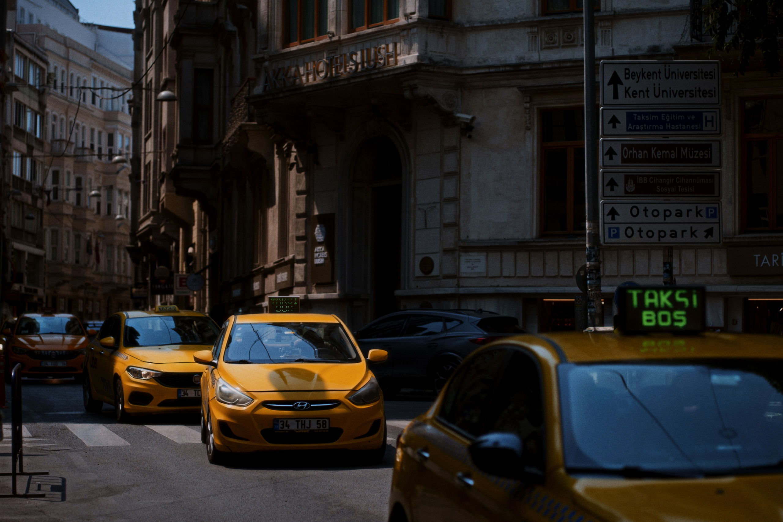 Beyoğlu, Istanbul / Türkey. Фотограф Юрин Евгений