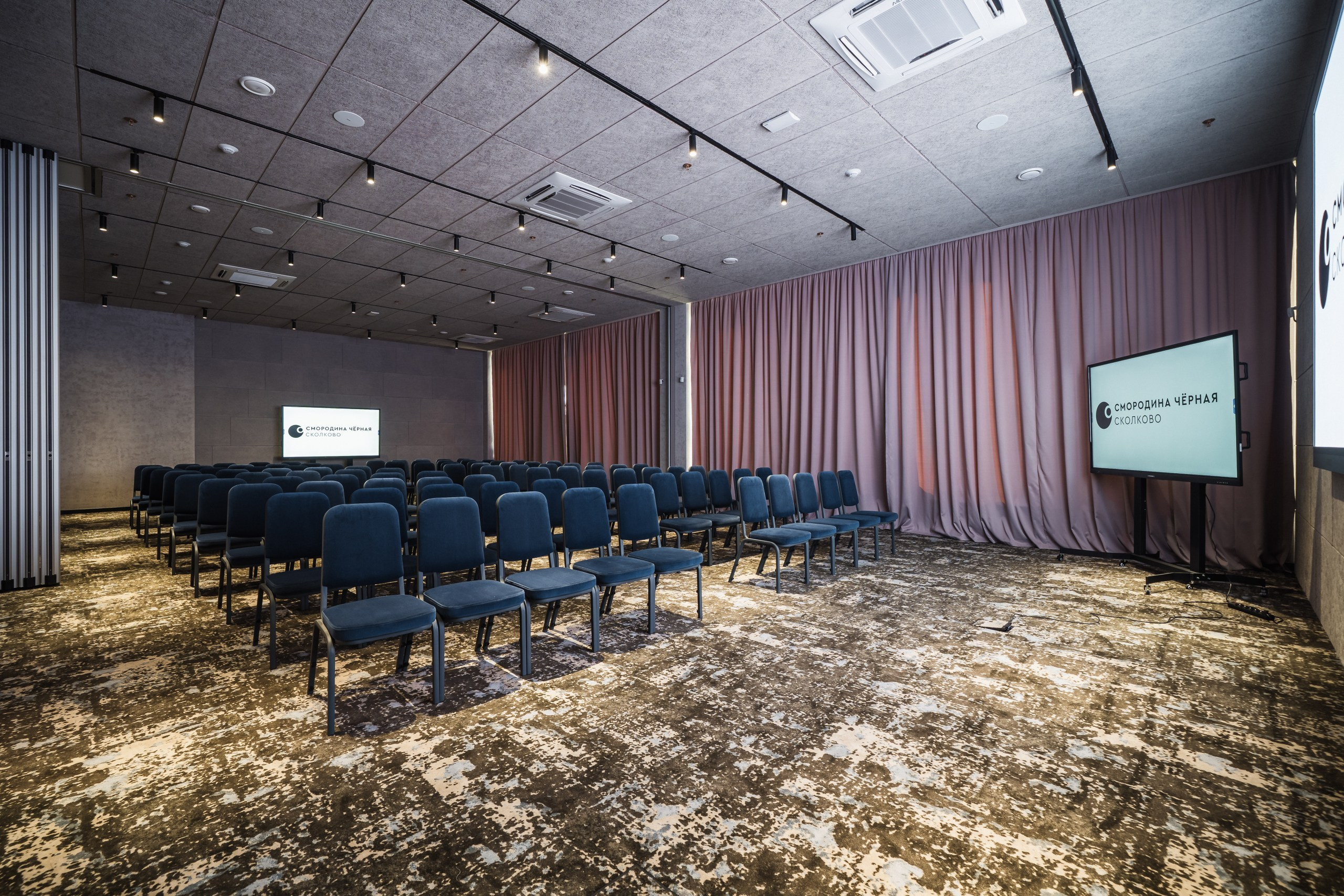 Chernaya Smorodina Skolkovo Hotel. Svyatoslav Bunkov | photographer