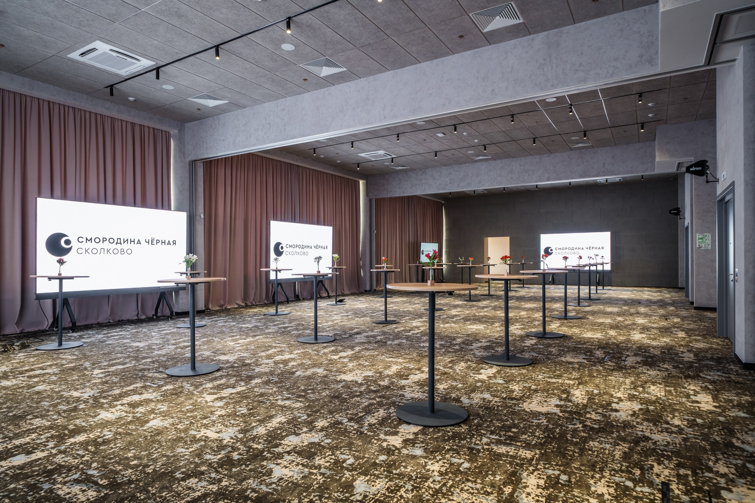Chernaya Smorodina Skolkovo Hotel. Svyatoslav Bunkov | photographer