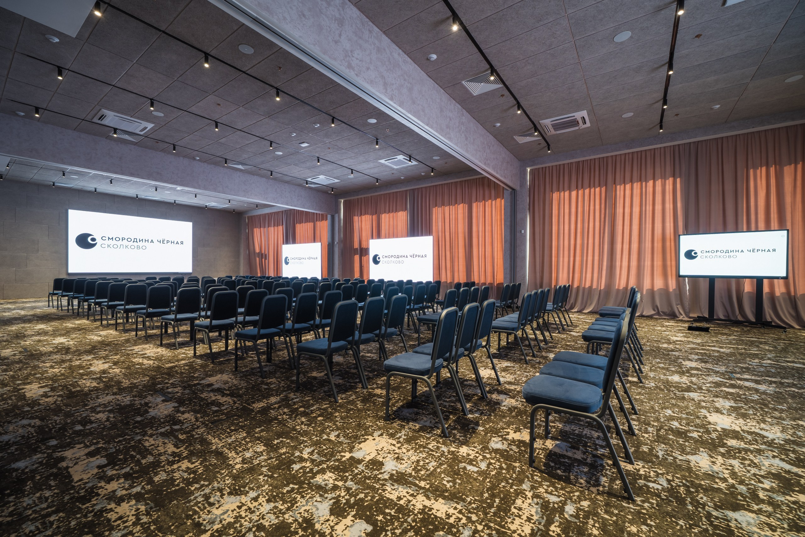 Chernaya Smorodina Skolkovo Hotel. Svyatoslav Bunkov | photographer