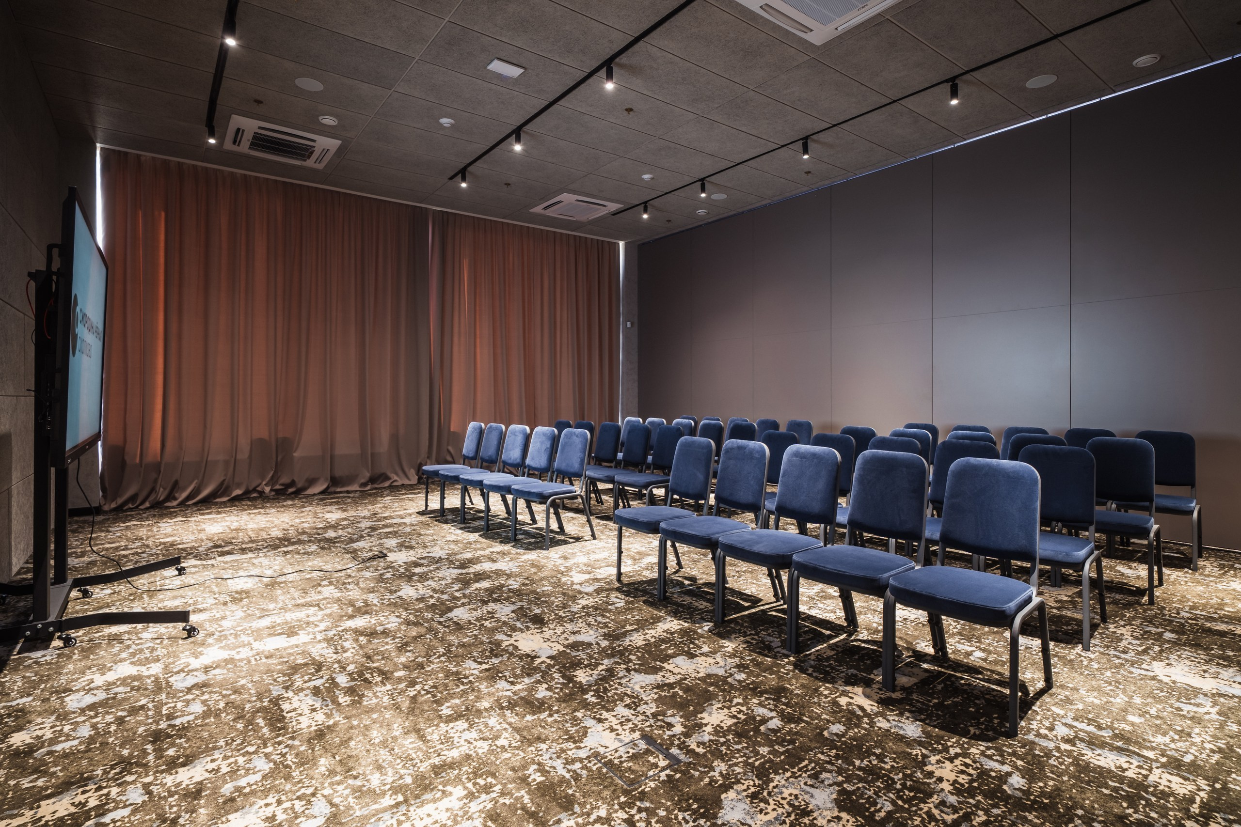 Chernaya Smorodina Skolkovo Hotel. Svyatoslav Bunkov | photographer