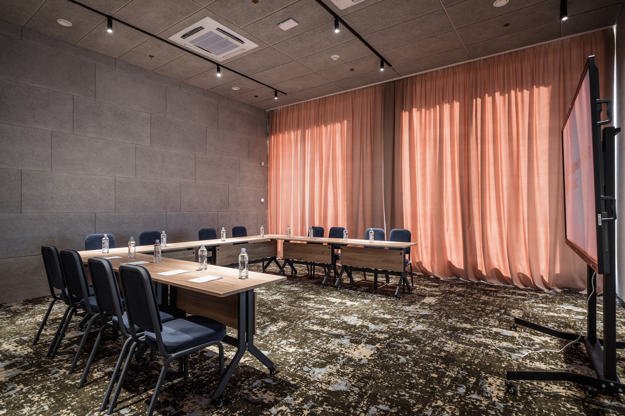 Chernaya Smorodina Skolkovo Hotel. Svyatoslav Bunkov | photographer