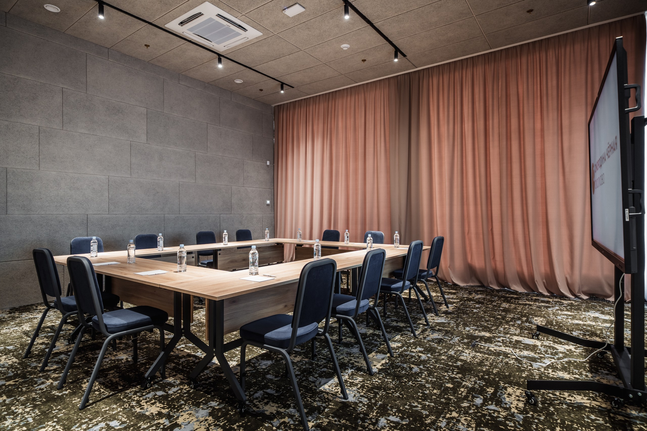Chernaya Smorodina Skolkovo Hotel. Svyatoslav Bunkov | photographer