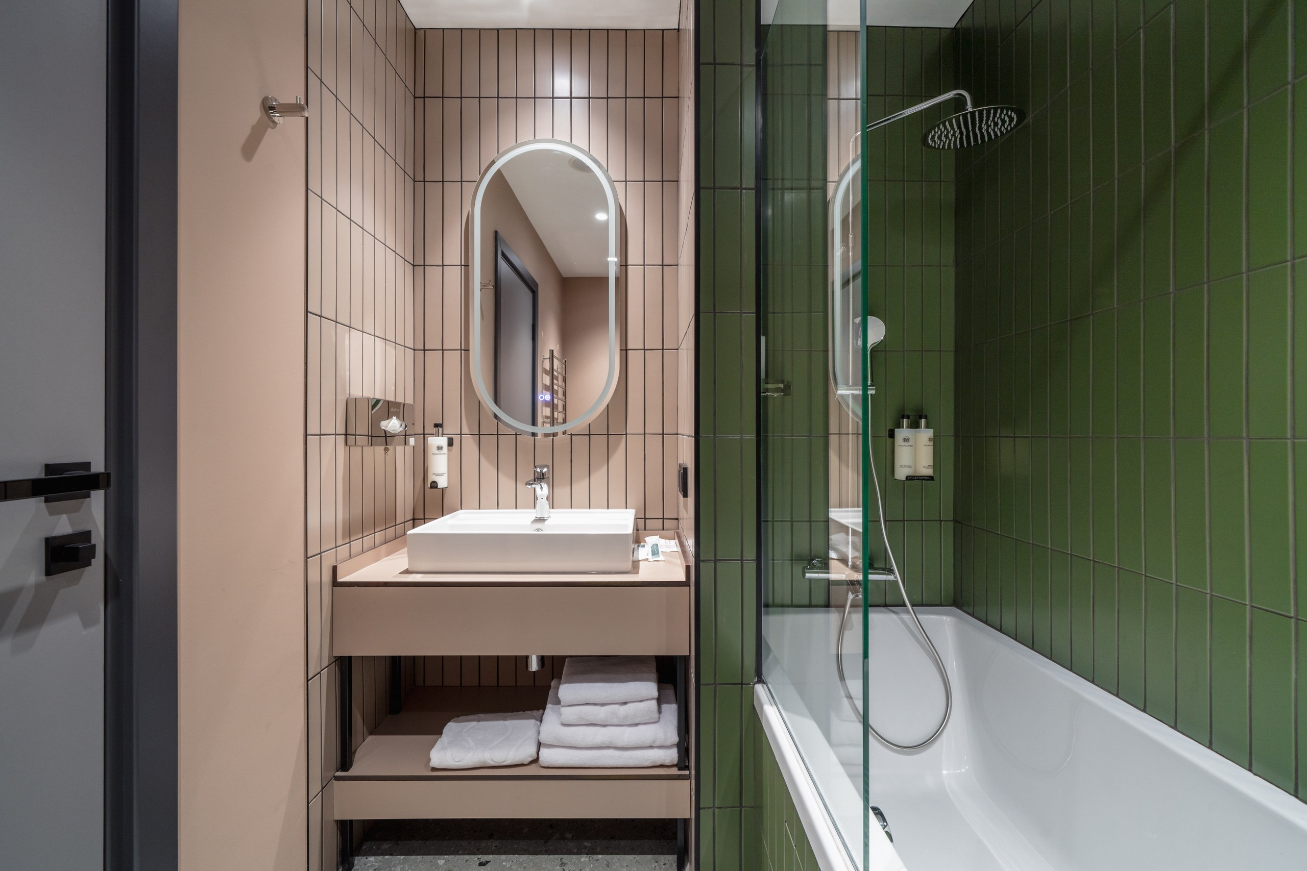 Chernaya Smorodina Skolkovo Hotel. Svyatoslav Bunkov | photographer