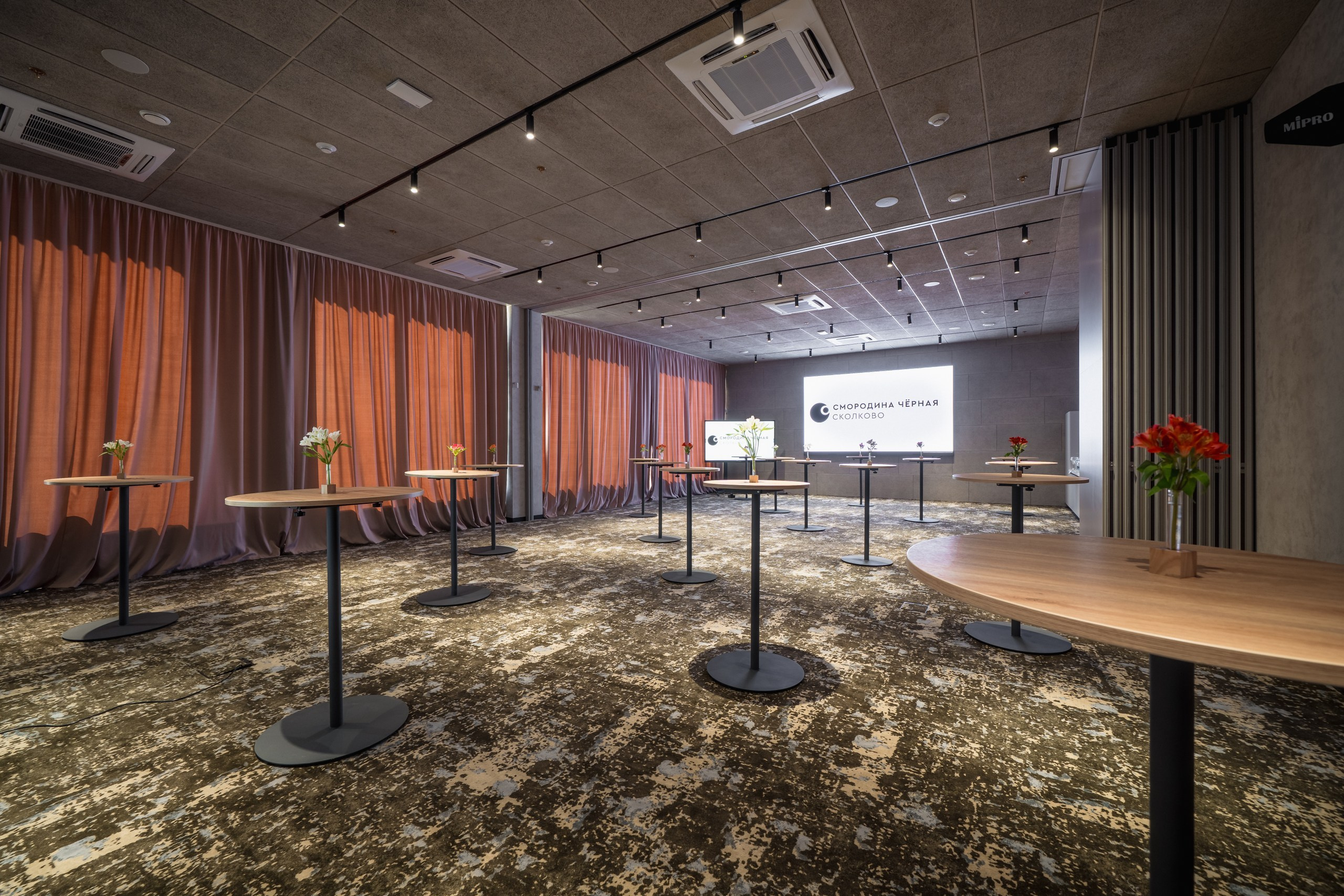 Chernaya Smorodina Skolkovo Hotel. Svyatoslav Bunkov | photographer