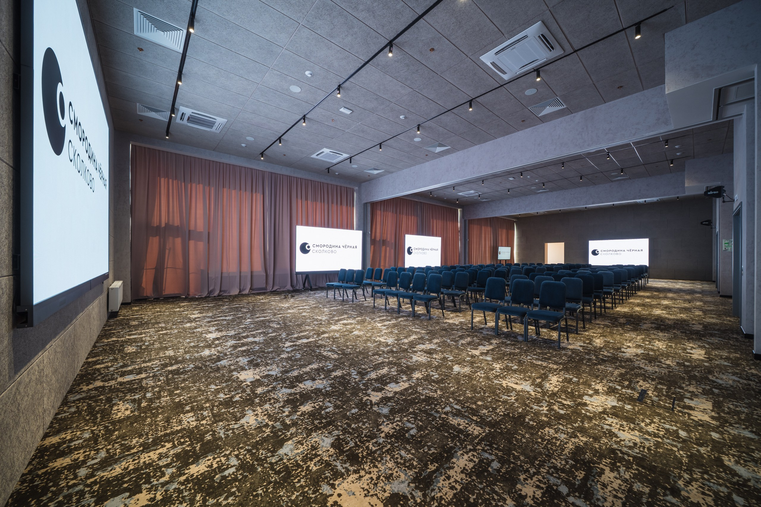 Chernaya Smorodina Skolkovo Hotel. Svyatoslav Bunkov | photographer