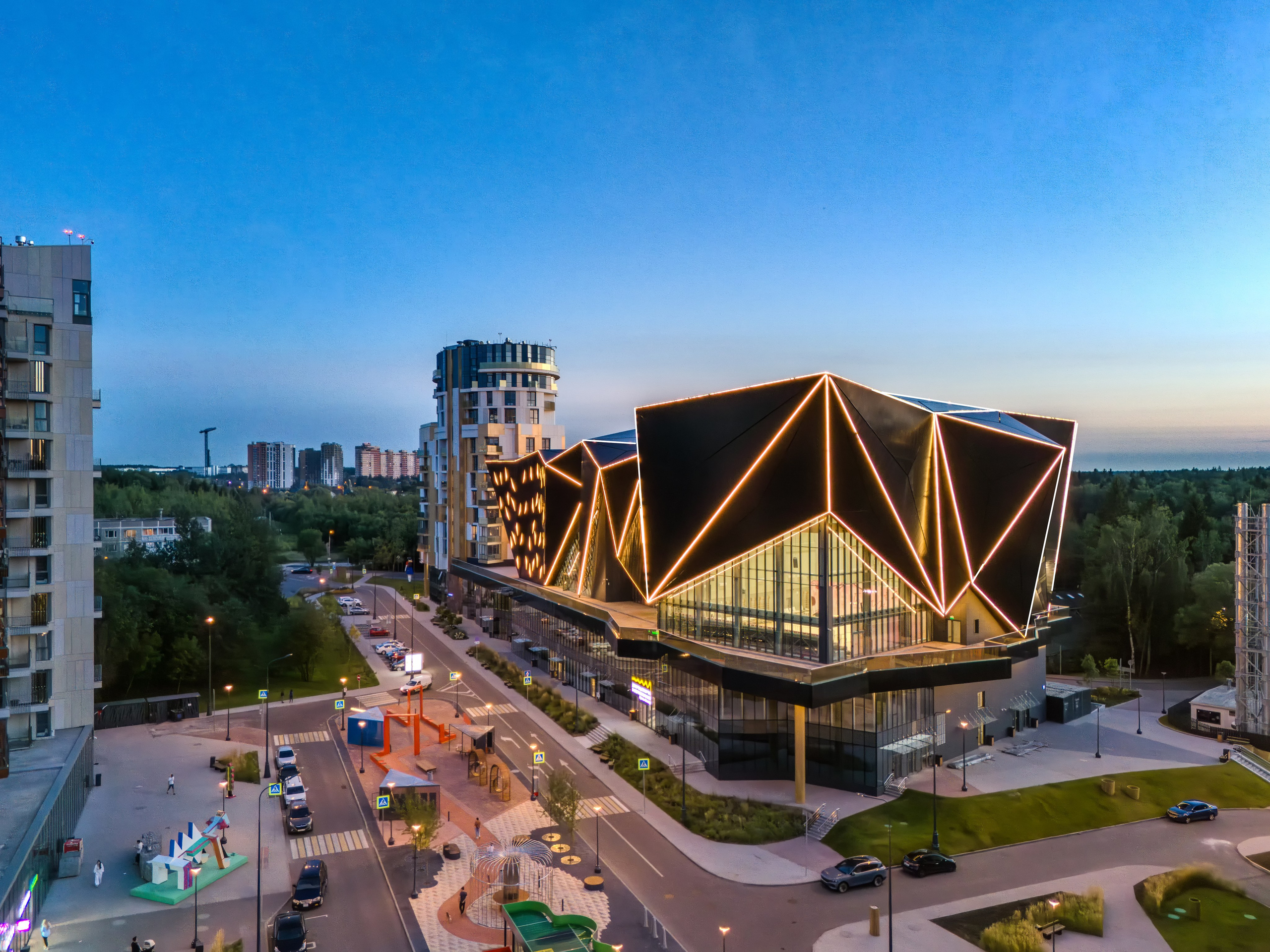 Архитектура и недвижимость. Ход строительства. Съемка с дрона. Профессиональное решение для частных лиц и бизнеса