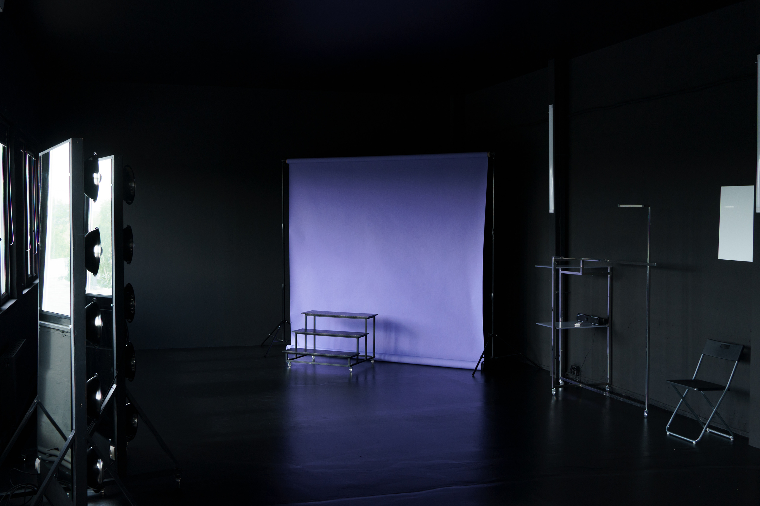 Темная фотостудия. 5loft Фотостудия в Ижевске