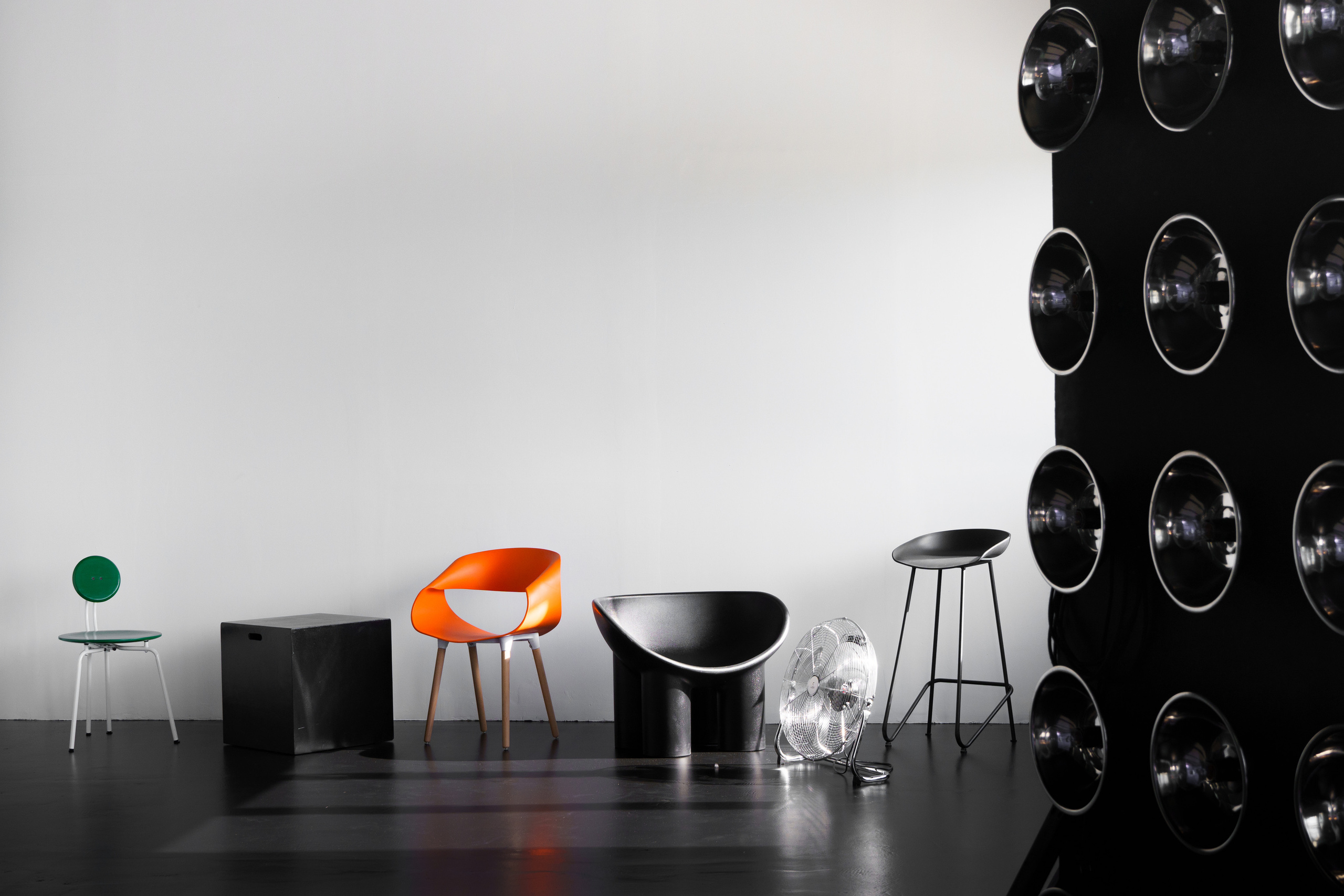 Темная фотостудия. 5loft Фотостудия в Ижевске