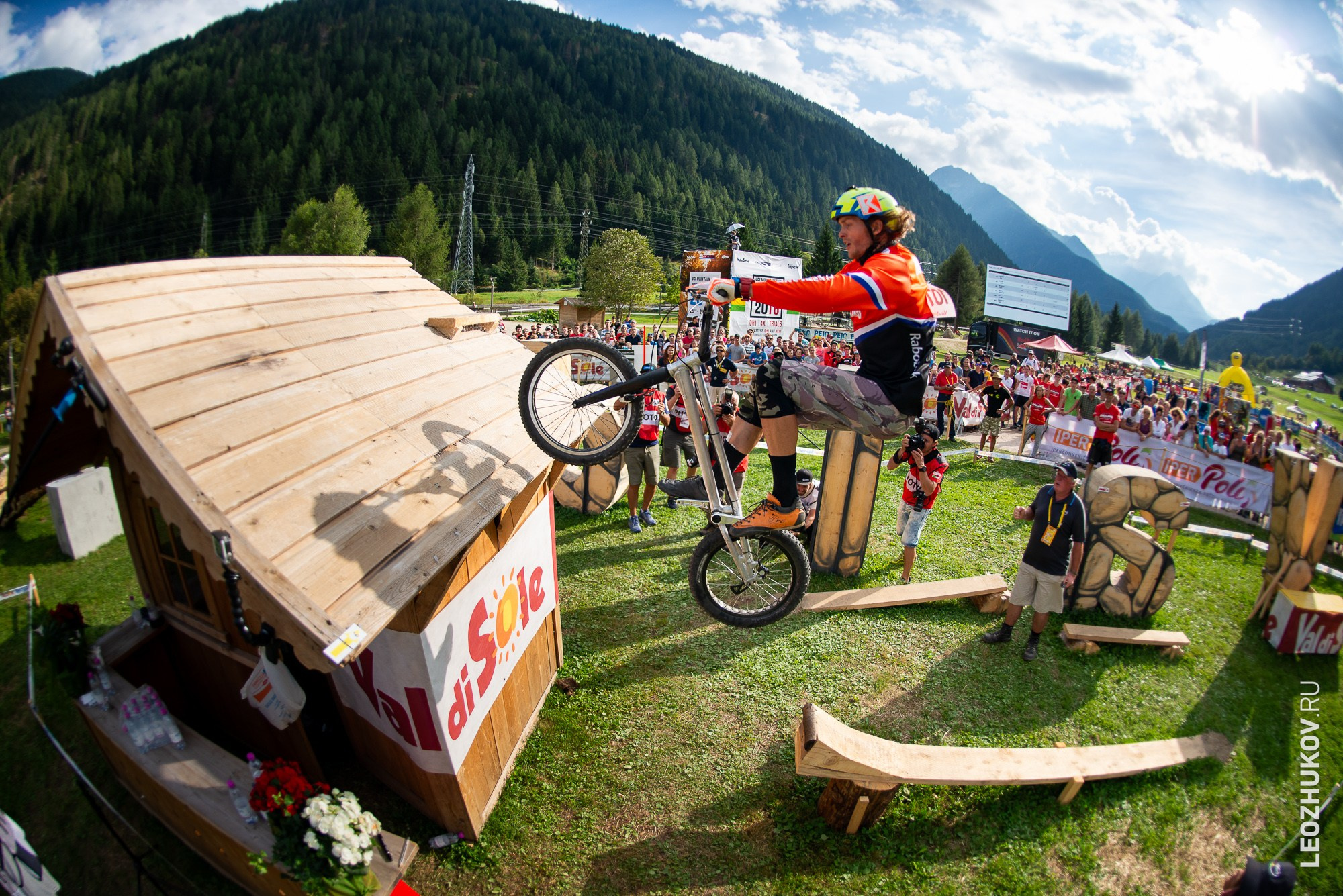 UCI Trials World Championships 2016 — finals. Sports photographer Leonid Zhukov