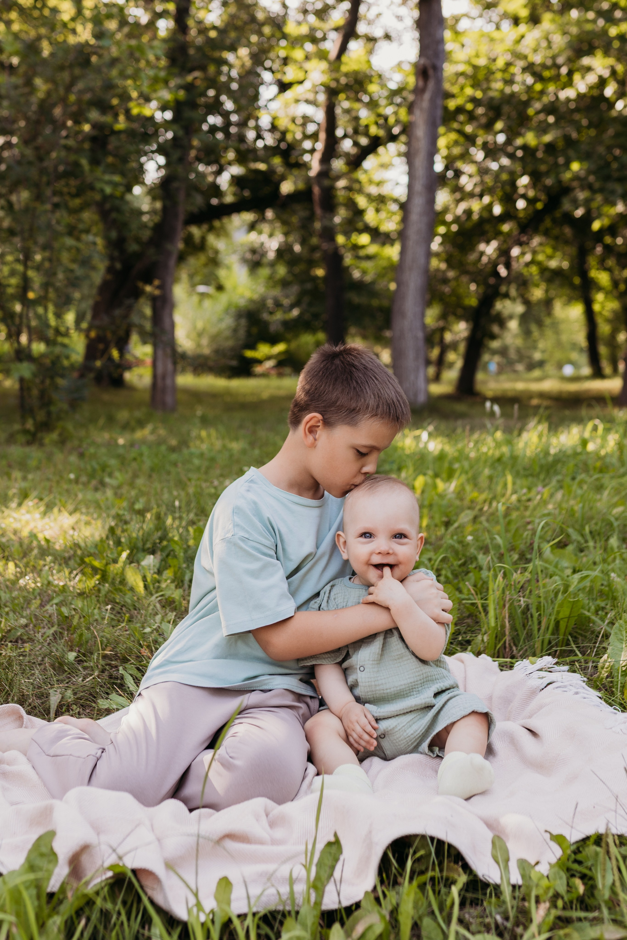 Семейные фотосессии на улице Барнаул. Фотограф новорожденных в г. Барнаул Ренпенинг Катерина
