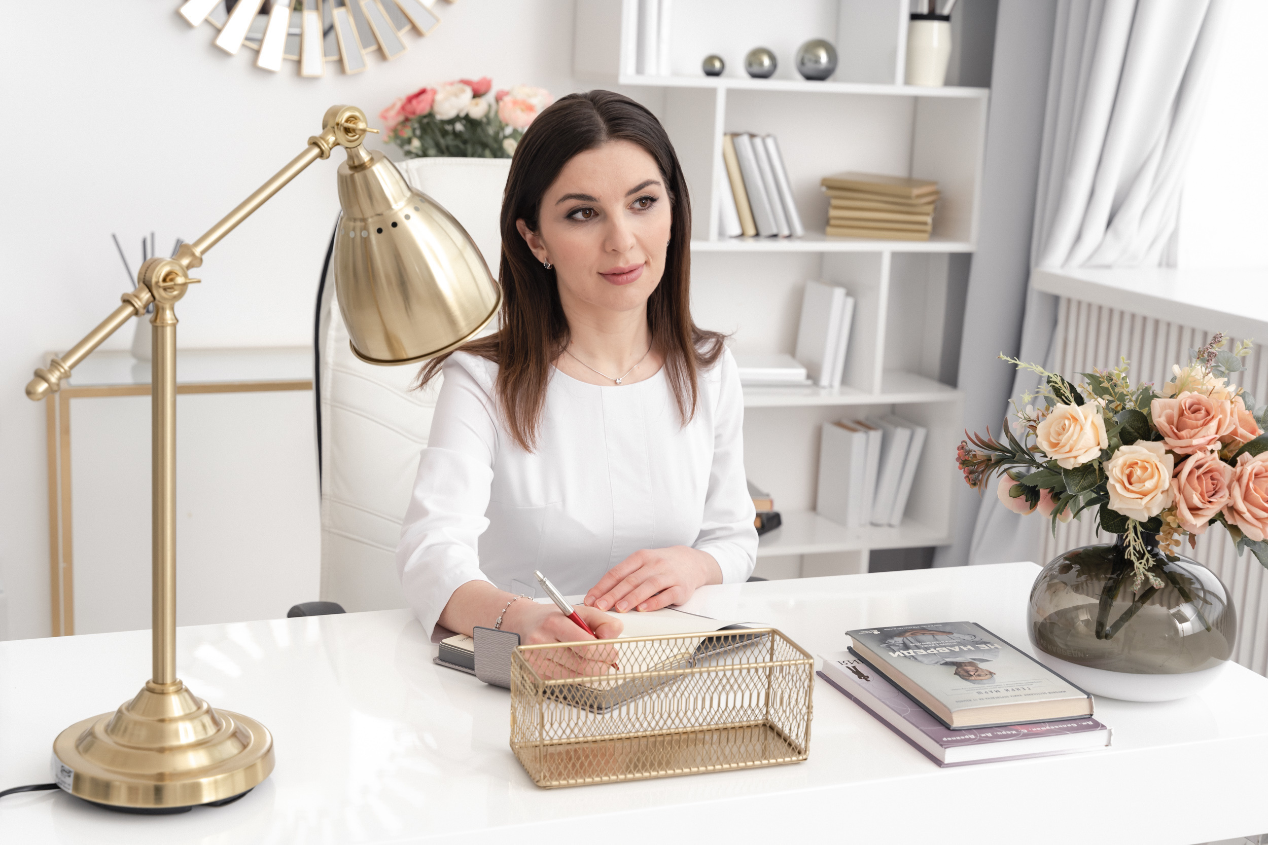 Бизнес фотосессия для врача онколога-химиотерапевта