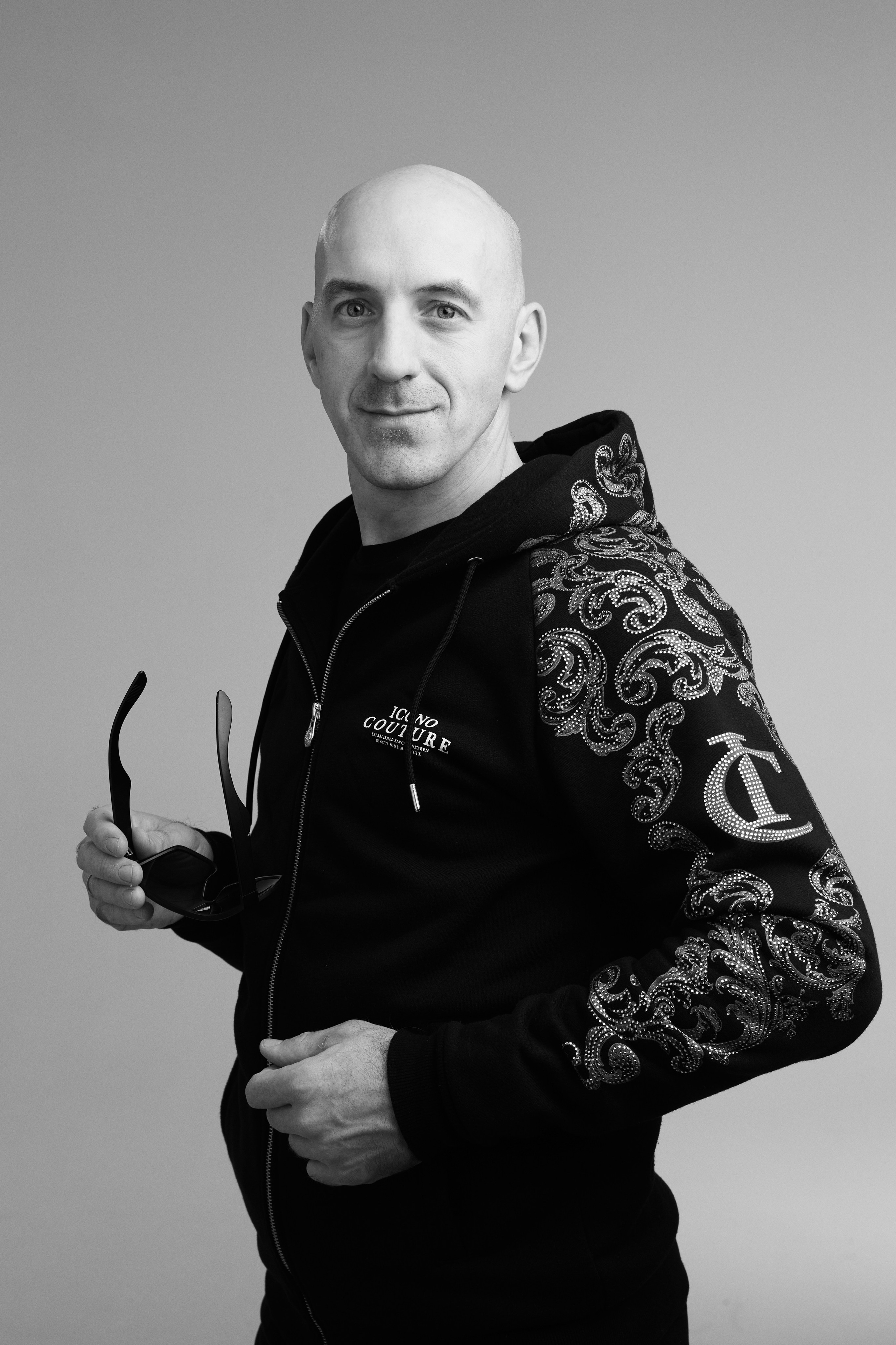 Студийная фотосессия для ведущего в городе Москва. Александр Чернин. Семейный и событийный фотограф