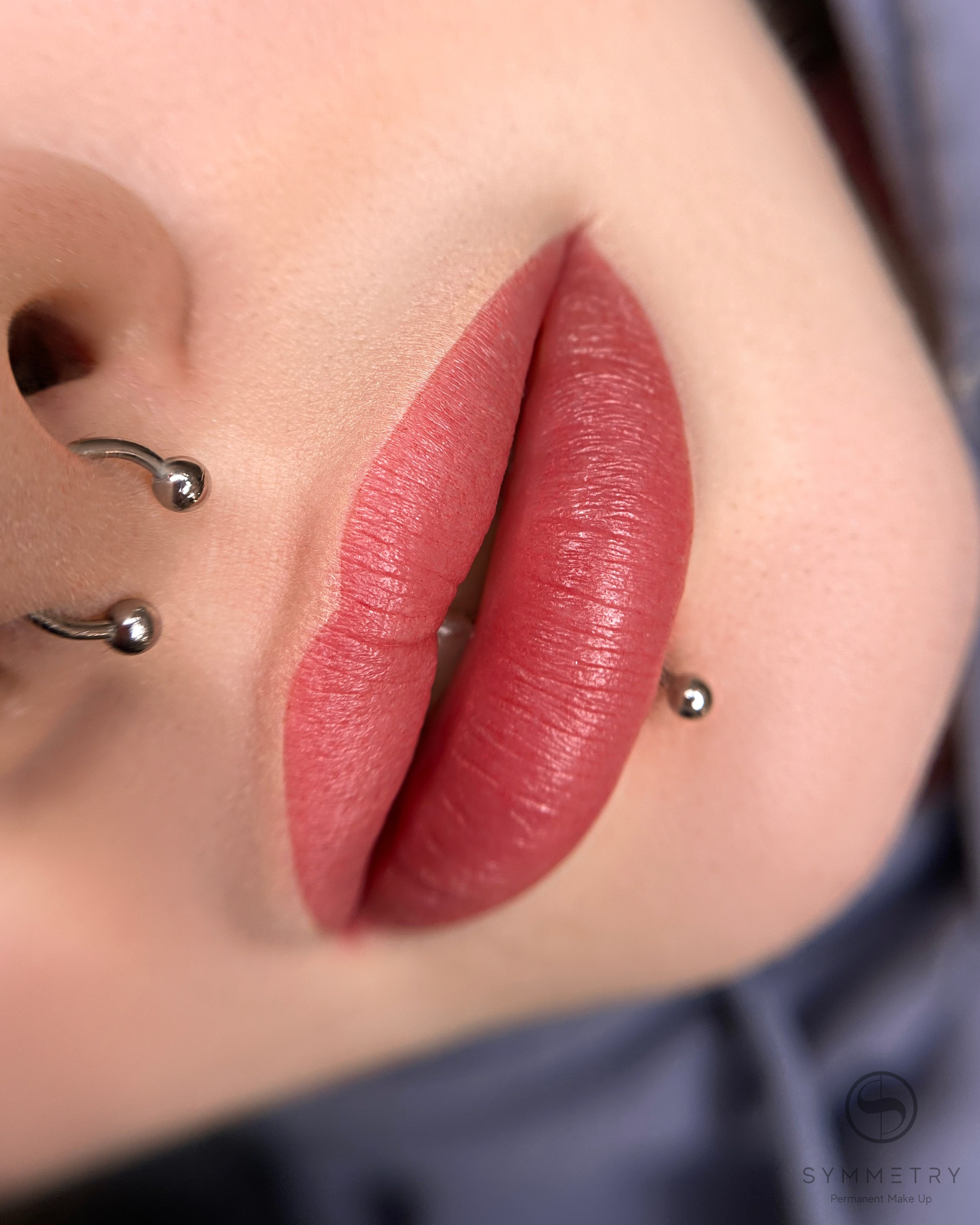 Перманентный макияж губ, виды. Студия перманентного макияжа, косметологии и массажа SYMMETRY в Москве, м. Киевская