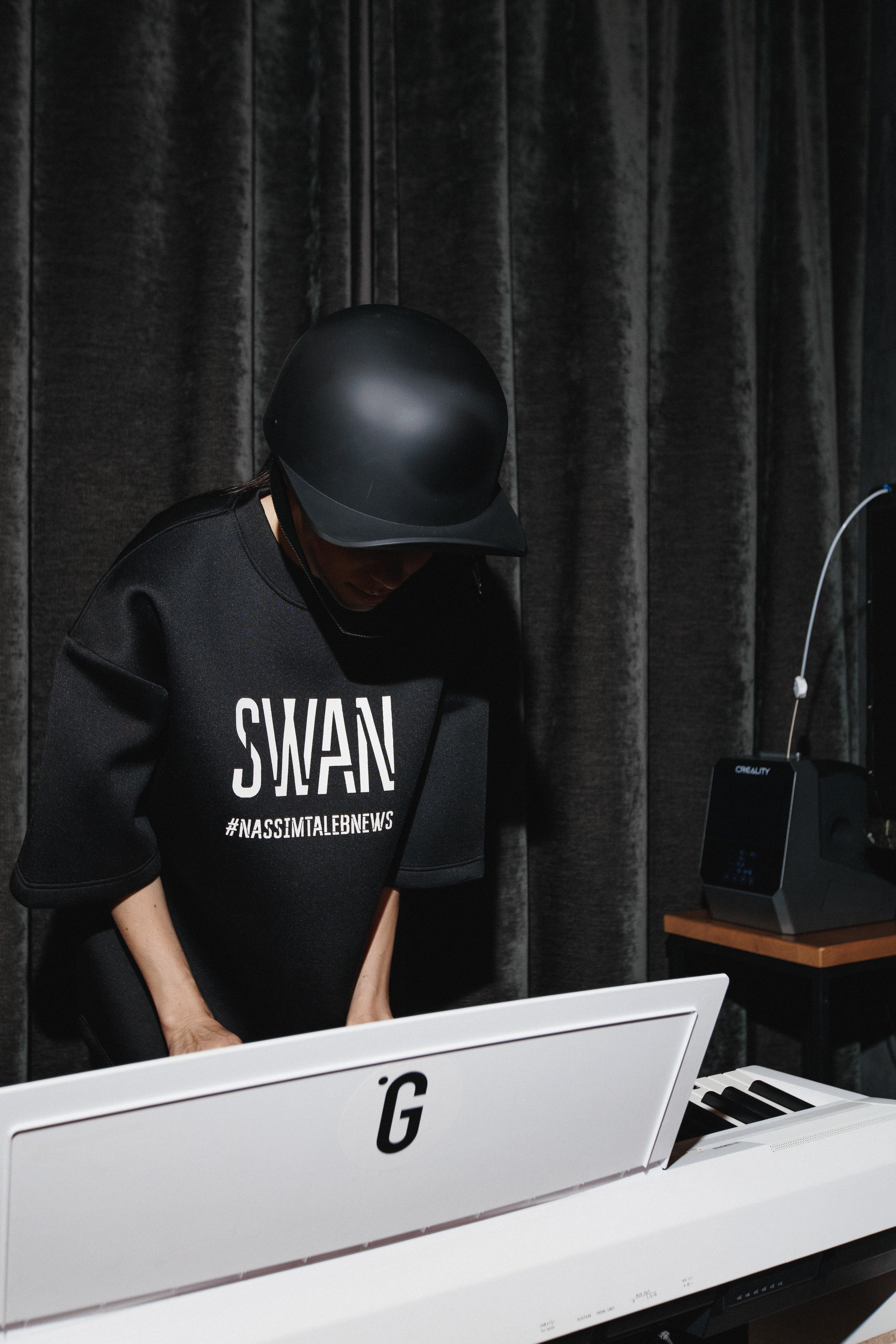 B.DAY PARTY ЖУРНАЛА •G. СВОИ. ФОТООТЧЕТЫ-СОБЫТИЯ-МЕСТА