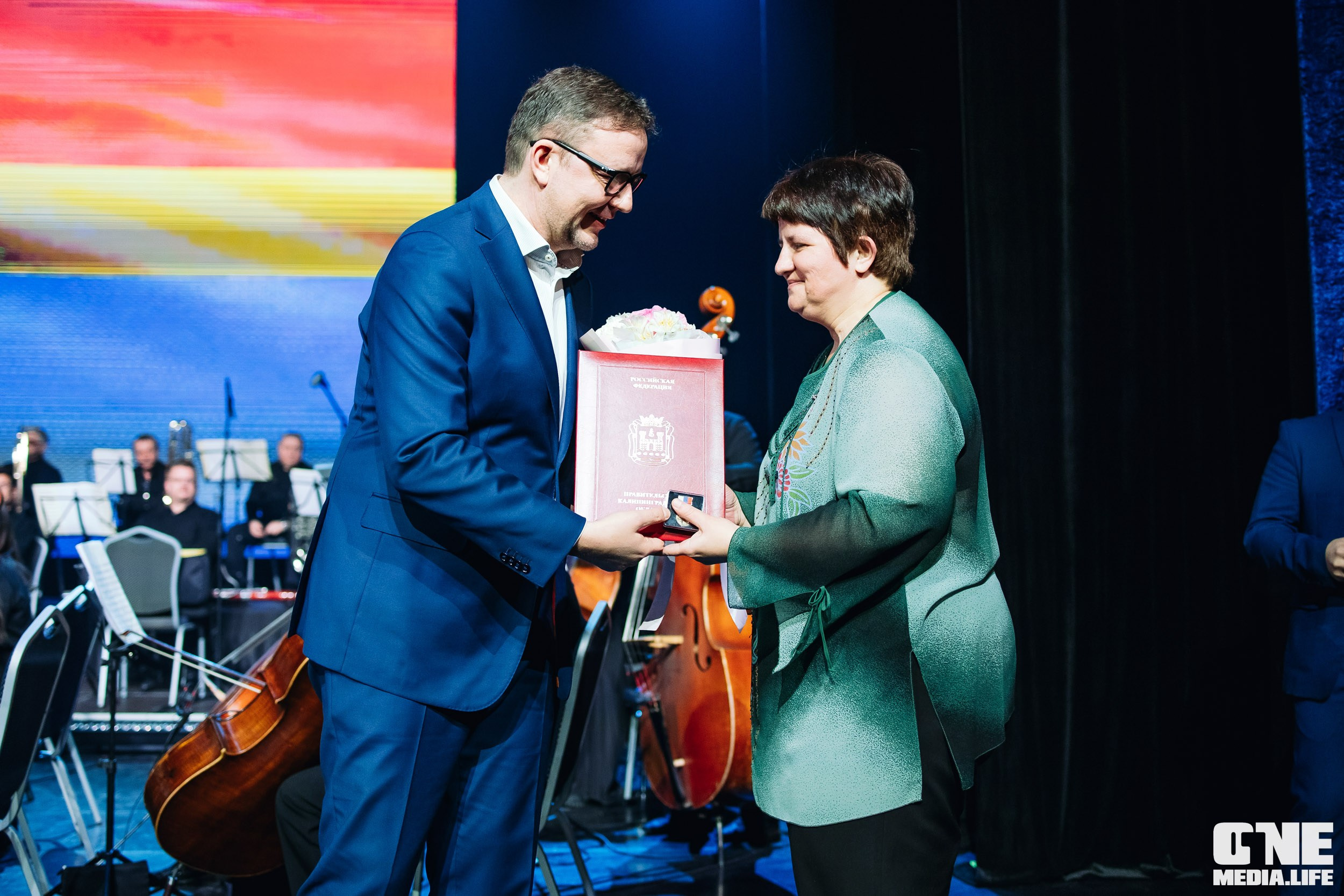 Концерт 8 марта в Янтарь холл. One Media Life: фоторепортажи, фотоотчеты с мероприятий и заведений