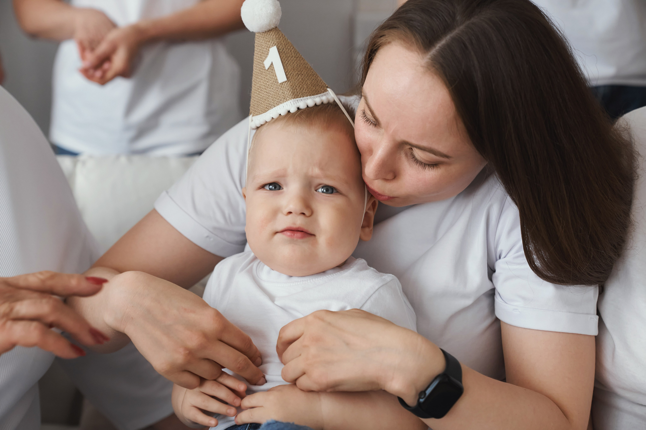 Семейная фотосессия в студии с детьми. Семейный фотограф Евгений Опарин