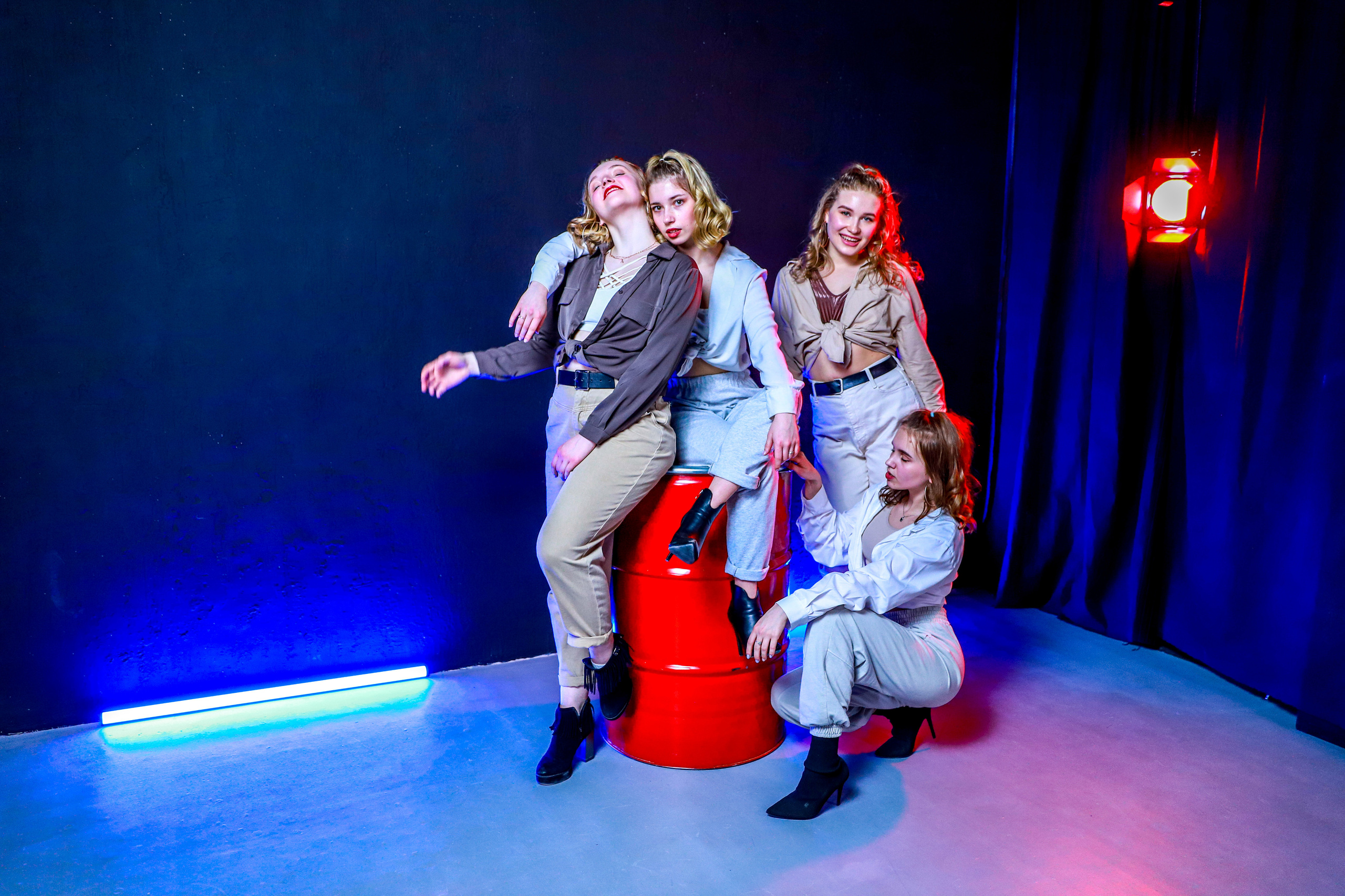 Танцы в студии DaRoom. Тархановский Павел Фото/Видео съёмка